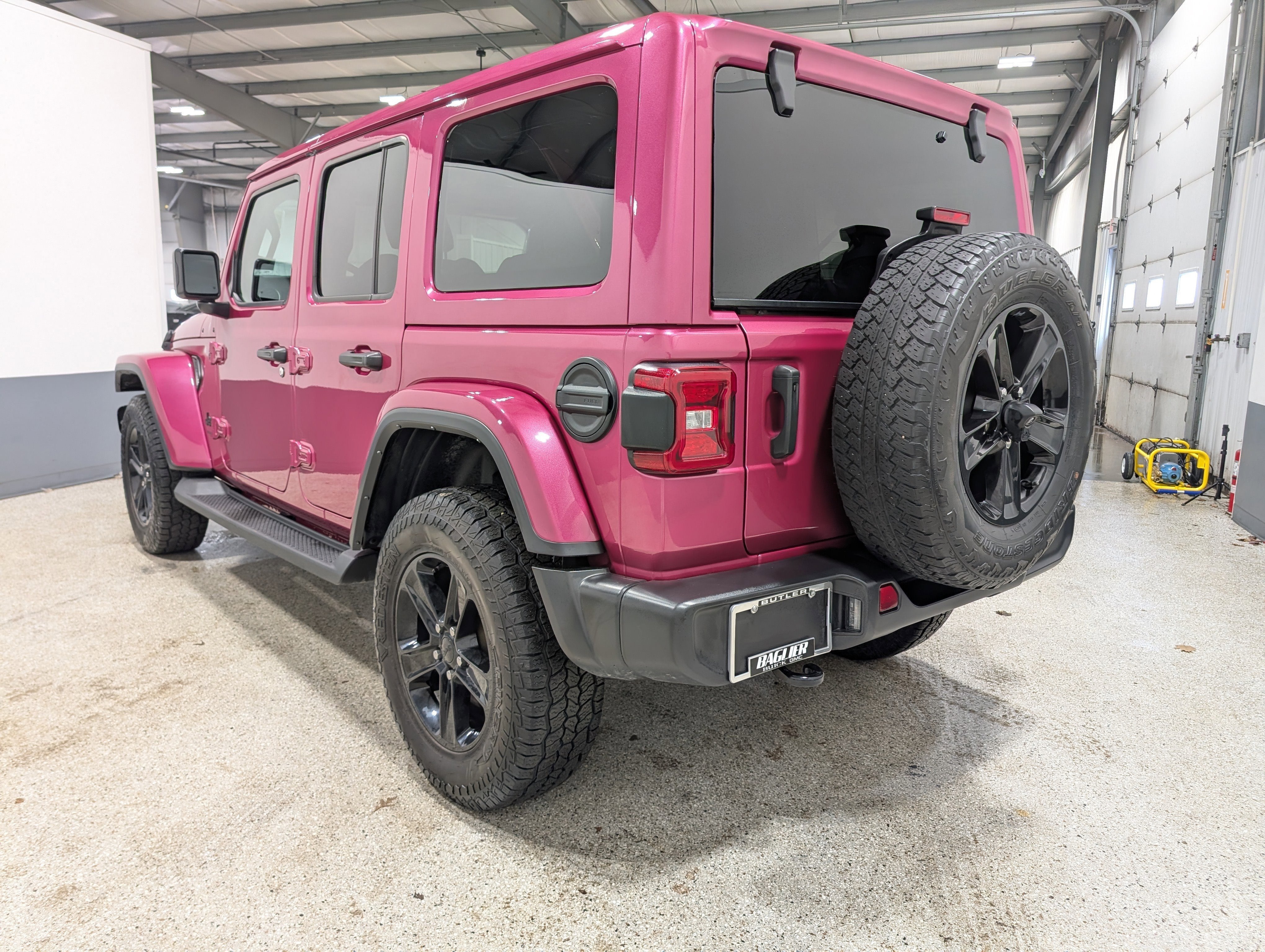 2022 Jeep Wrangler Unlimited Sahara Altitude 4x4