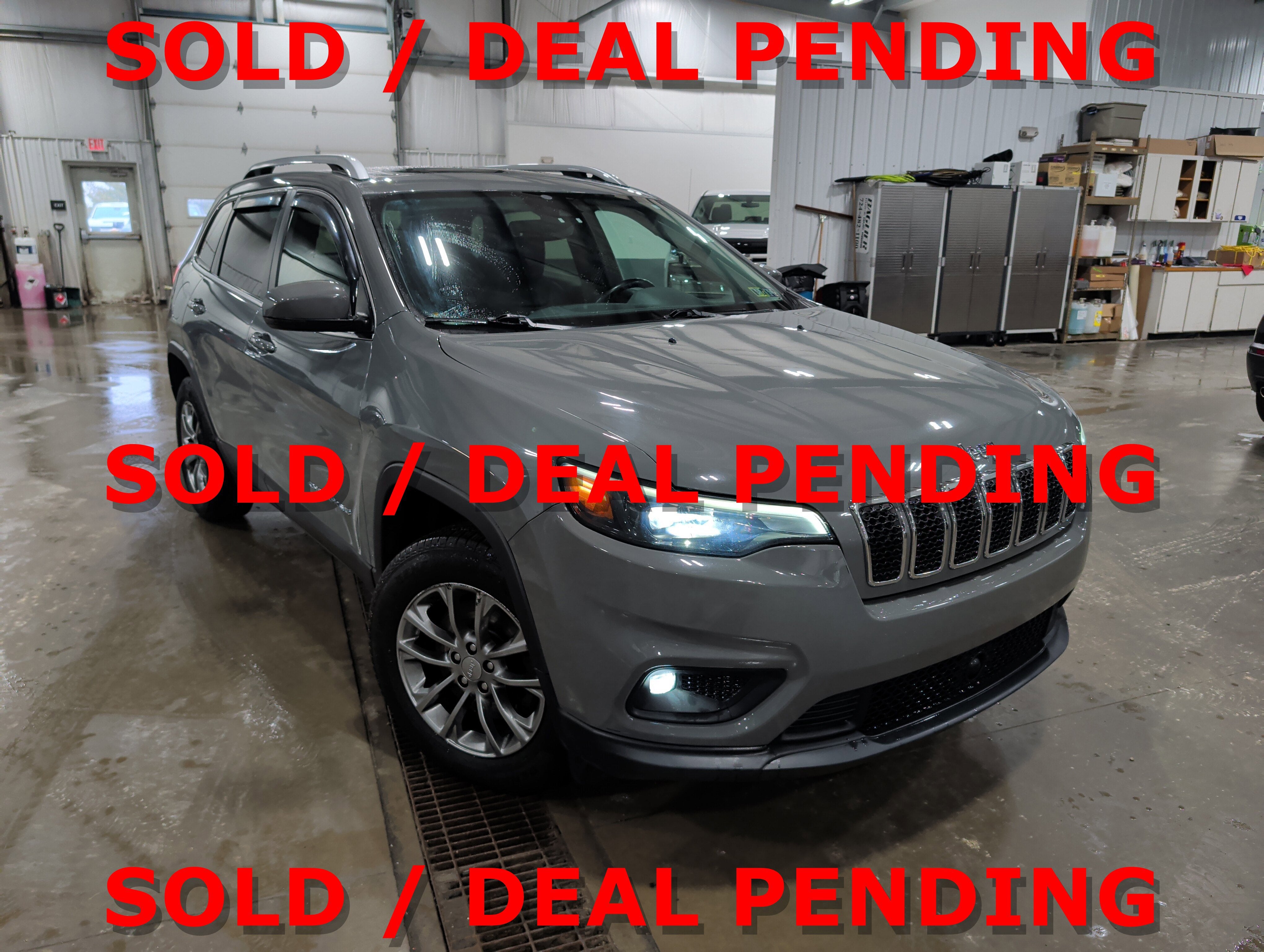 2020 Jeep Cherokee Lux