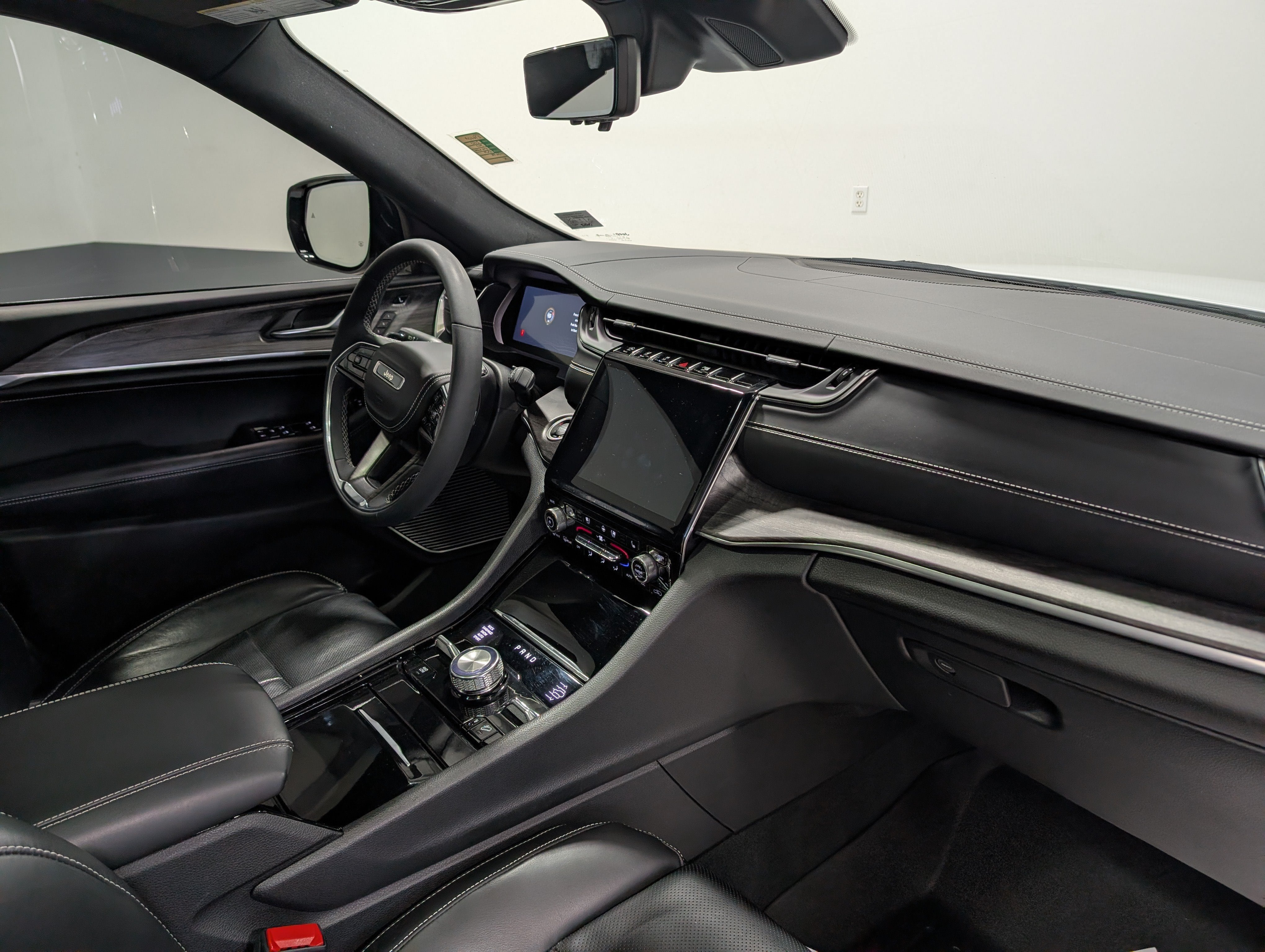 2023 Jeep Grand Cherokee Overland 4x4