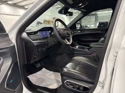 2023 Jeep Grand Cherokee Overland 4x4