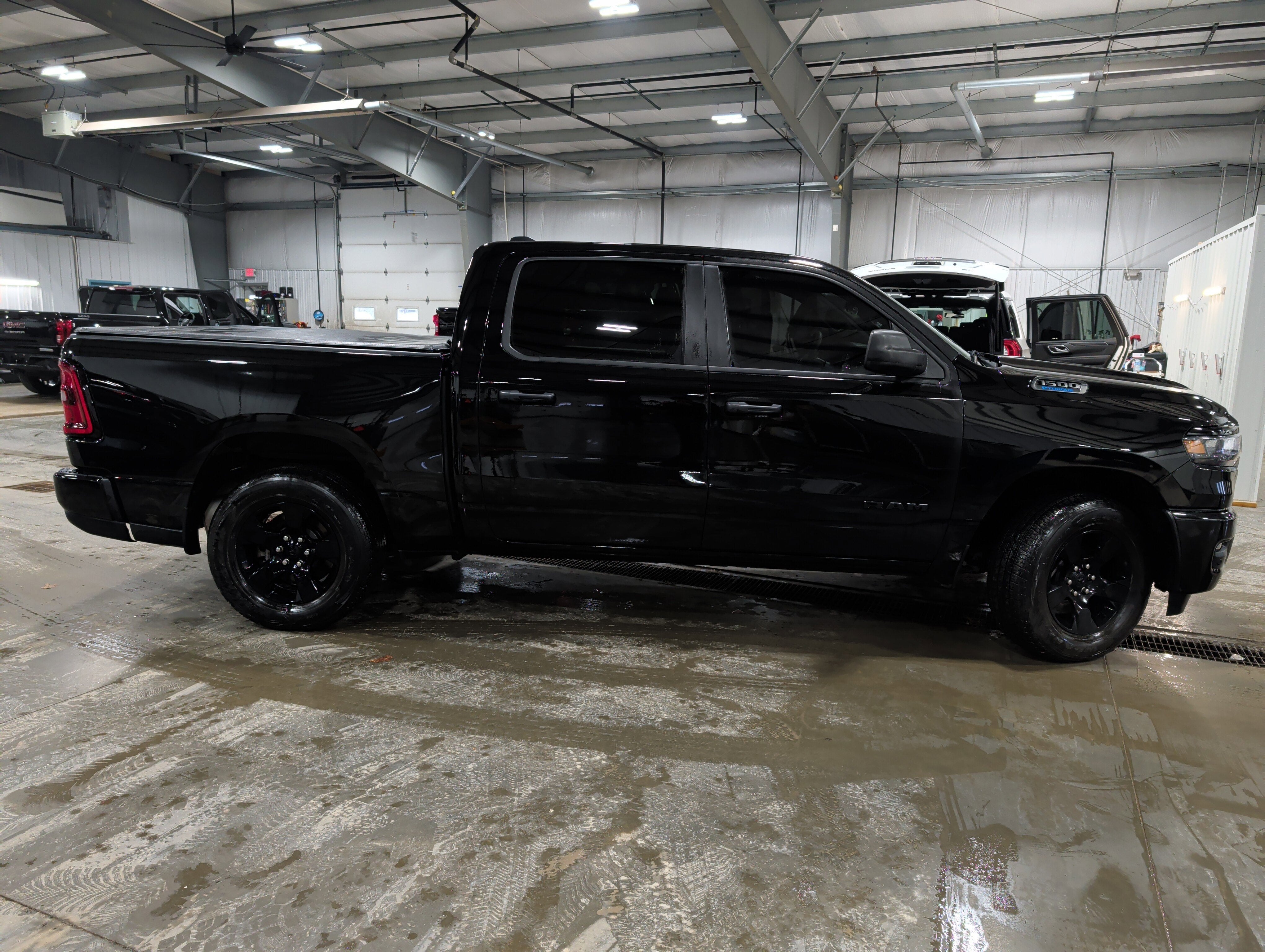 2025 RAM 1500 Tradesman Crew Cab 4x4 5'7" Box