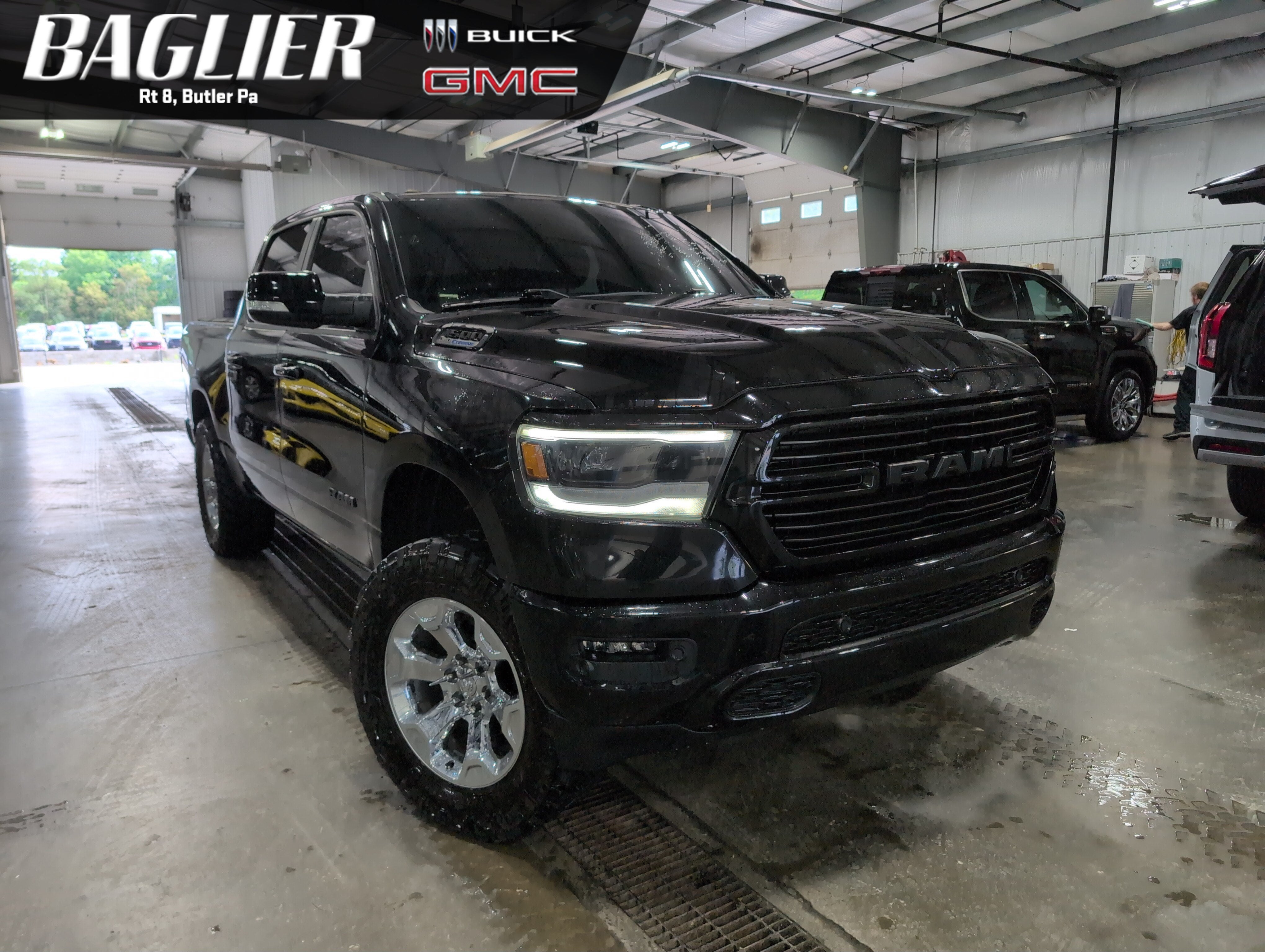 2021 RAM 1500 Big Horn Crew Cab 4x4 5'7" Box