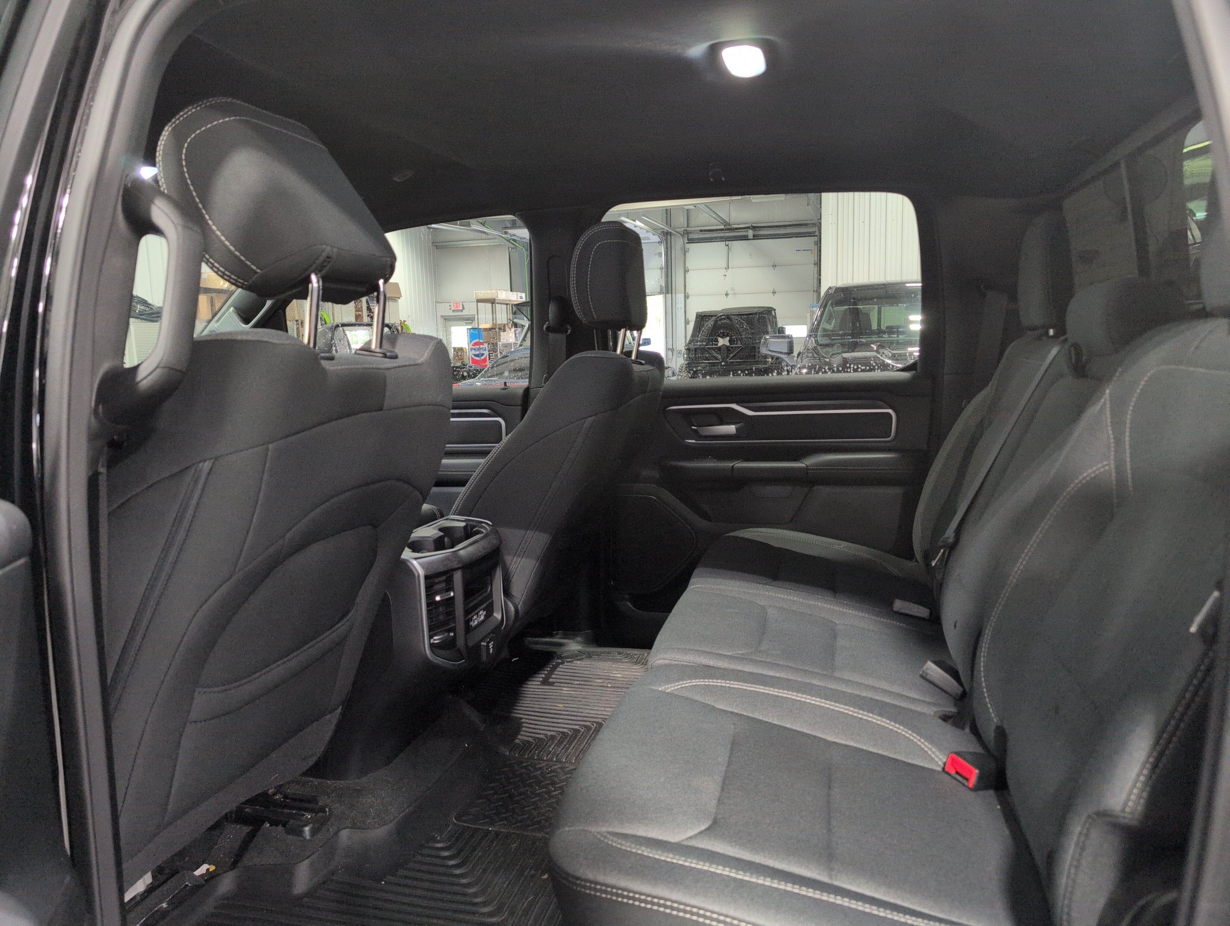 2021 RAM 1500 Big Horn Crew Cab 4x4 5'7" Box