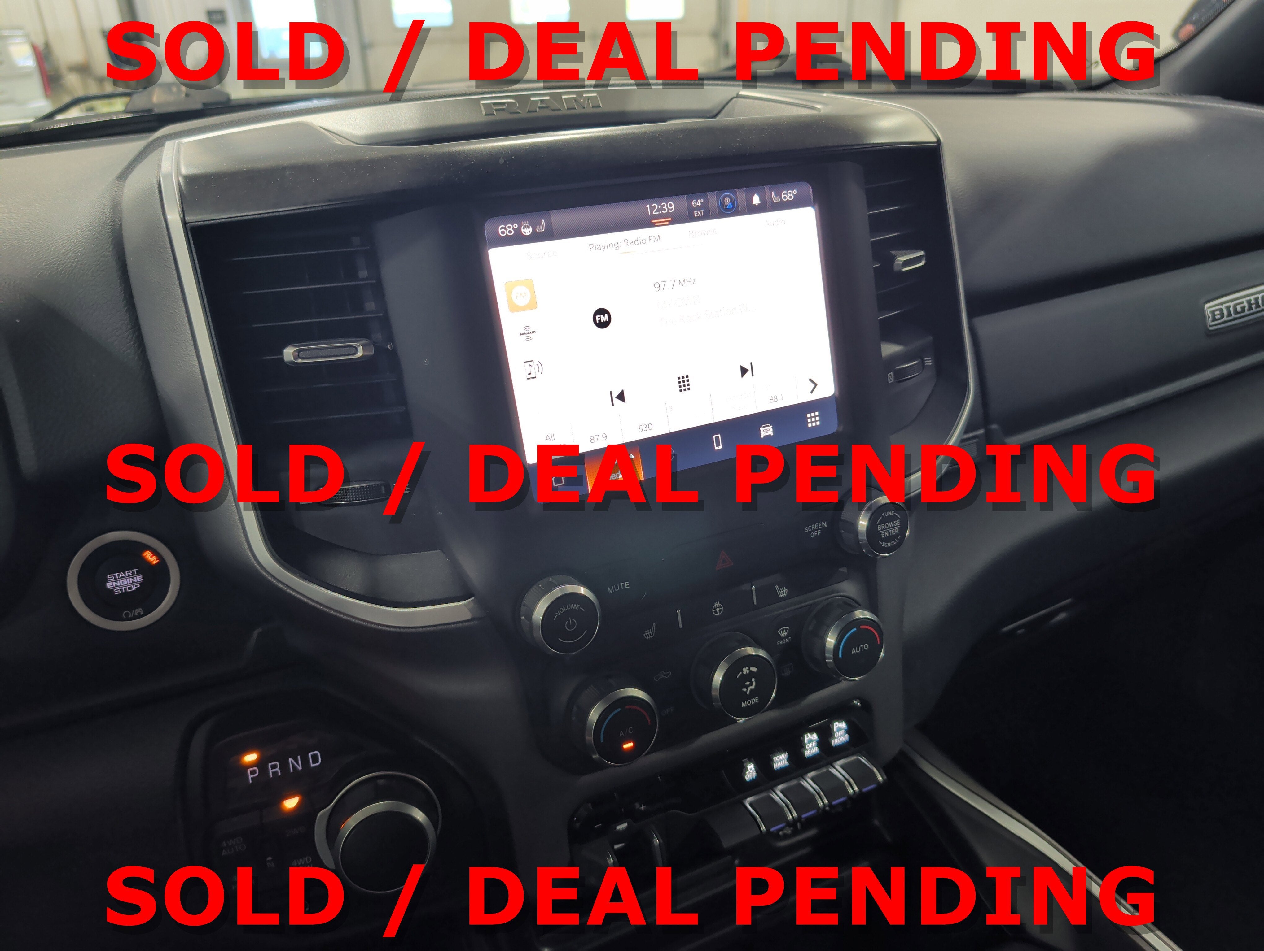 2022 RAM 1500 Big Horn Crew Cab 4x4 5'7" Box