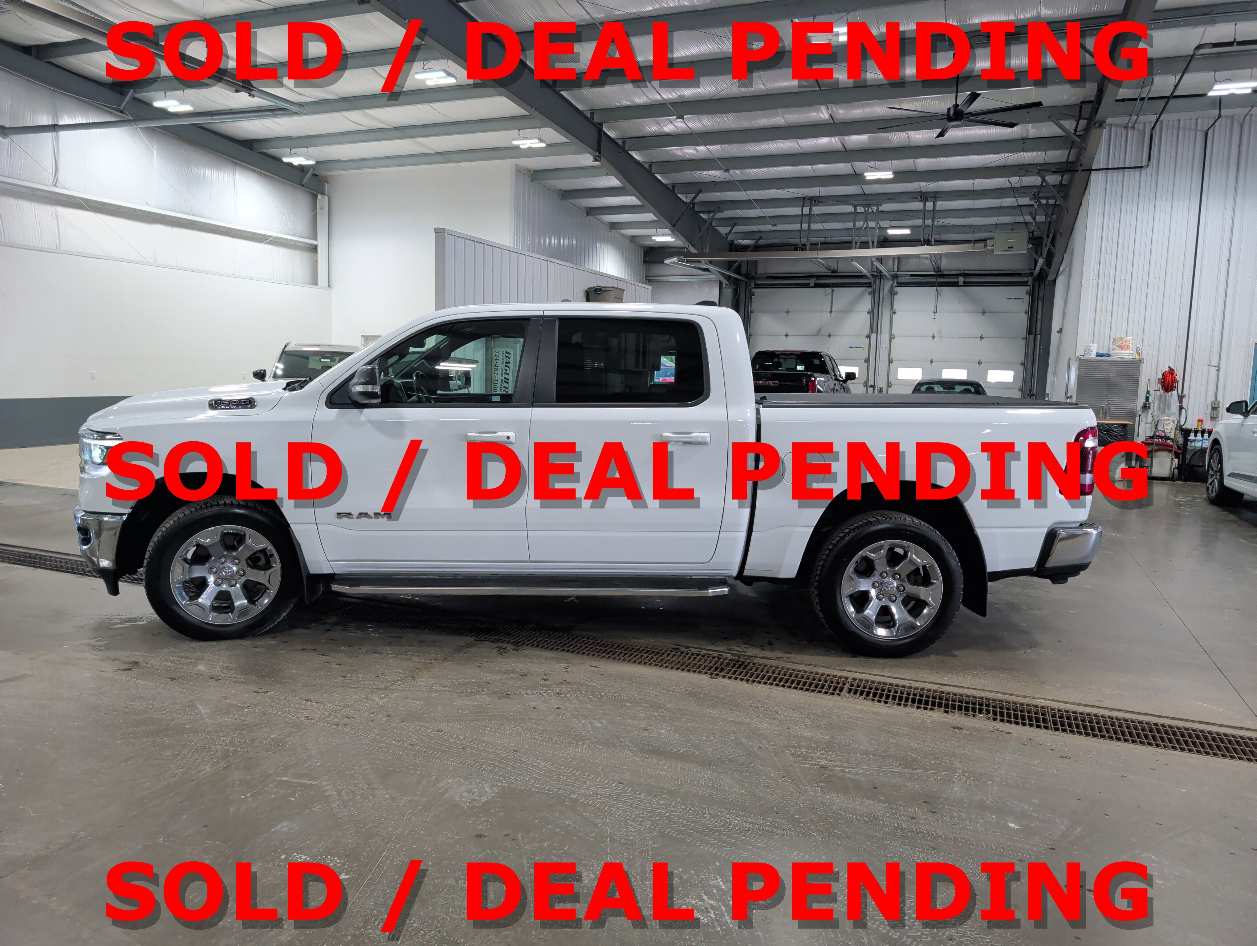 2022 RAM 1500 Big Horn Crew Cab 4x4 5'7" Box