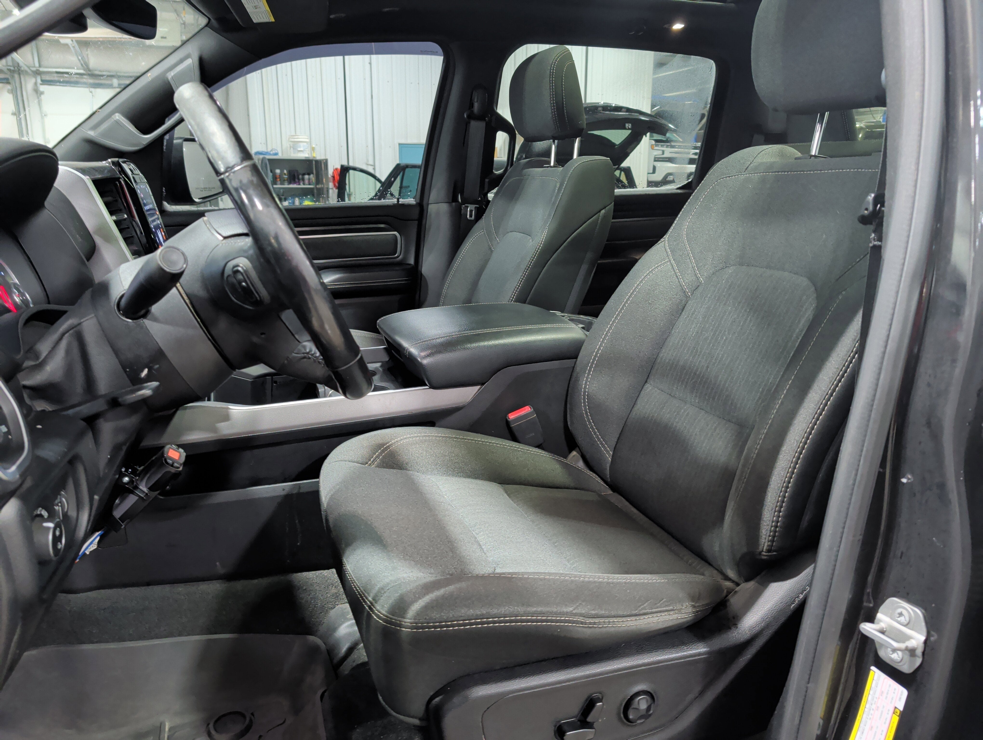 2019 RAM 1500 Big Horn/Lone Star Crew Cab 4x4 5'7" Box