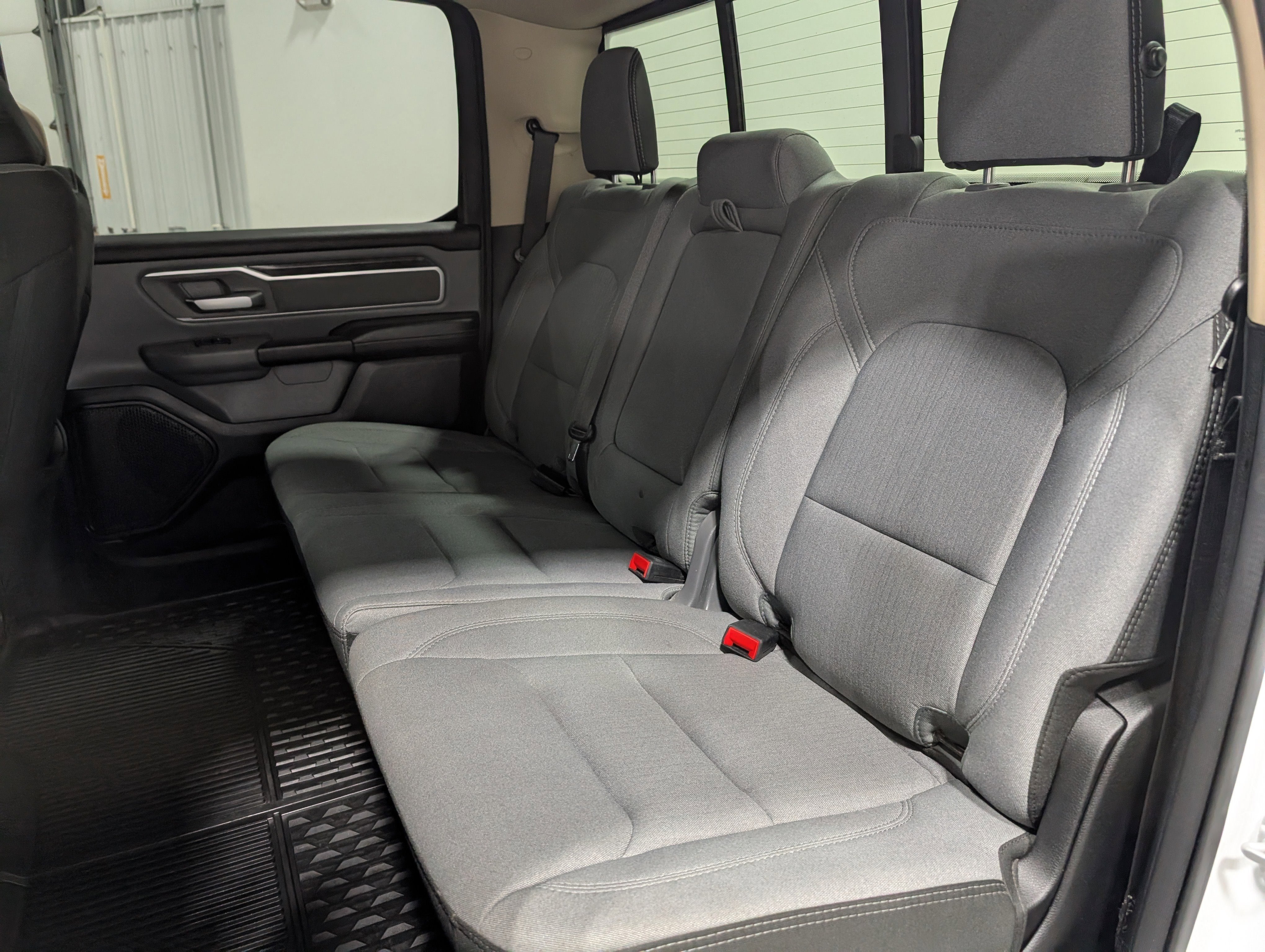 2020 RAM 1500 Big Horn Crew Cab 4x4 5'7" Box