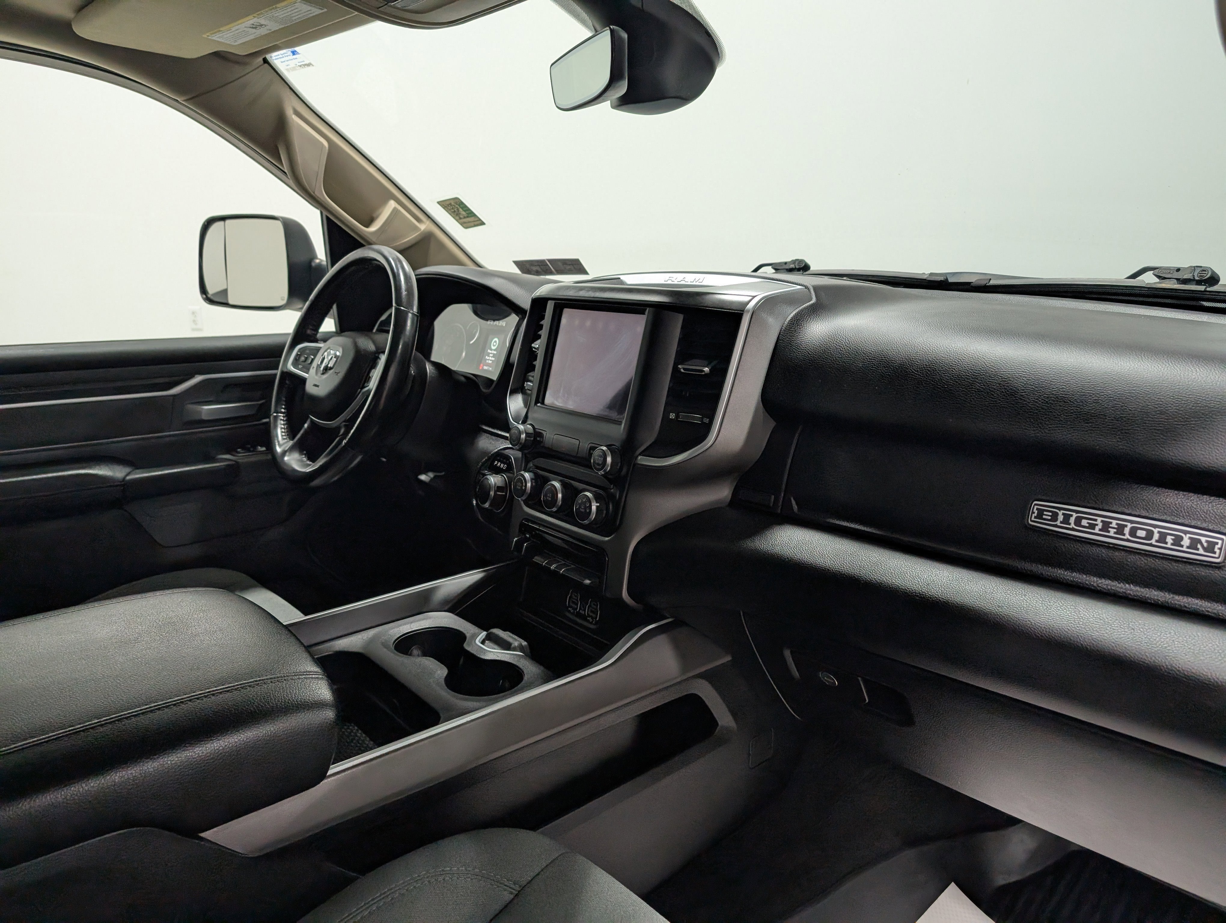 2020 RAM 1500 Big Horn Crew Cab 4x4 5'7" Box