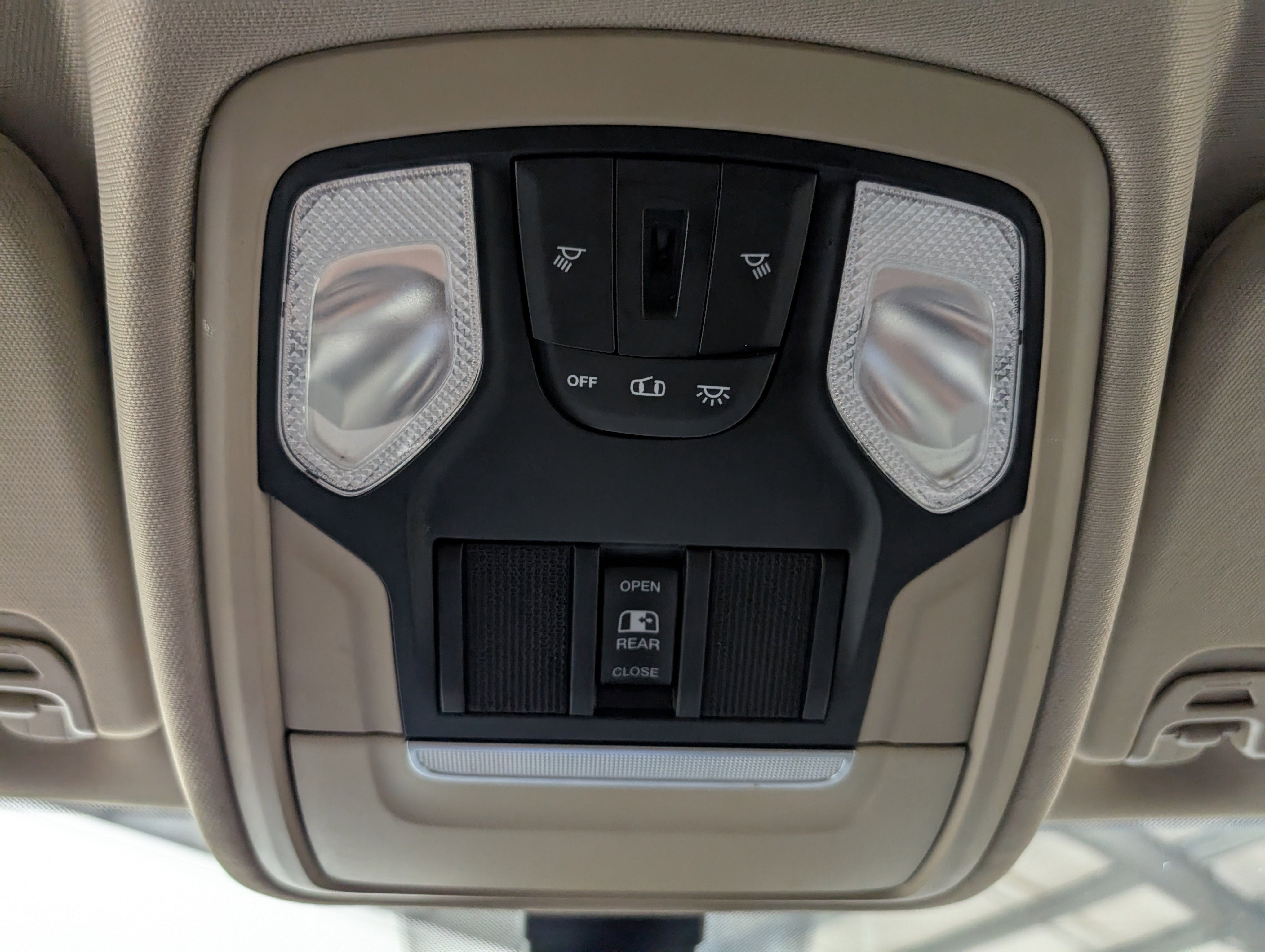 2020 RAM 1500 Big Horn Crew Cab 4x4 5'7" Box