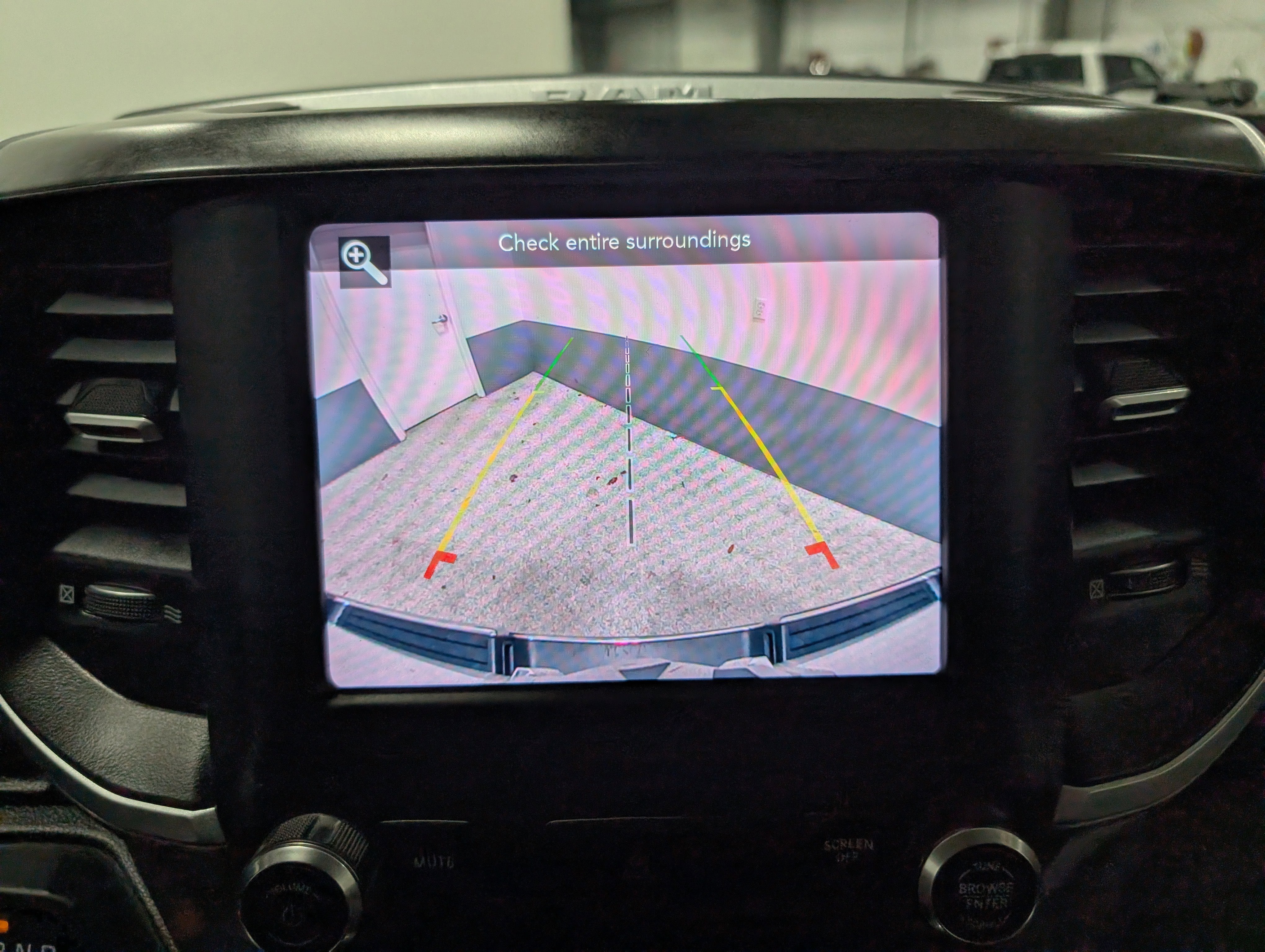 2020 RAM 1500 Big Horn Crew Cab 4x4 5'7" Box