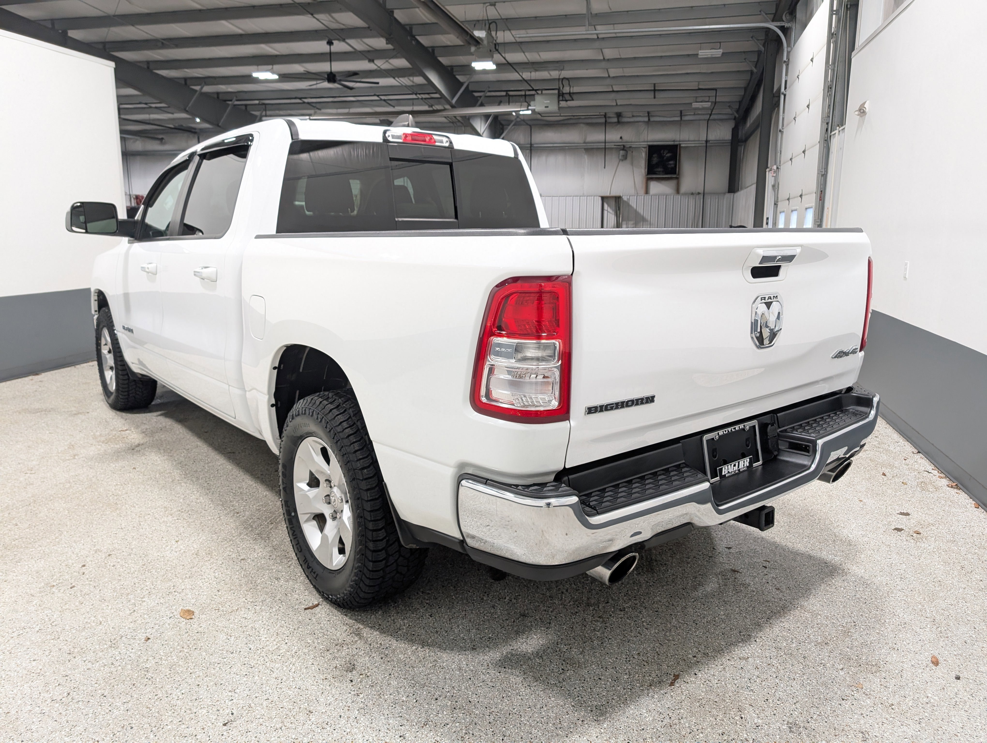 2020 RAM 1500 Big Horn Crew Cab 4x4 5'7" Box