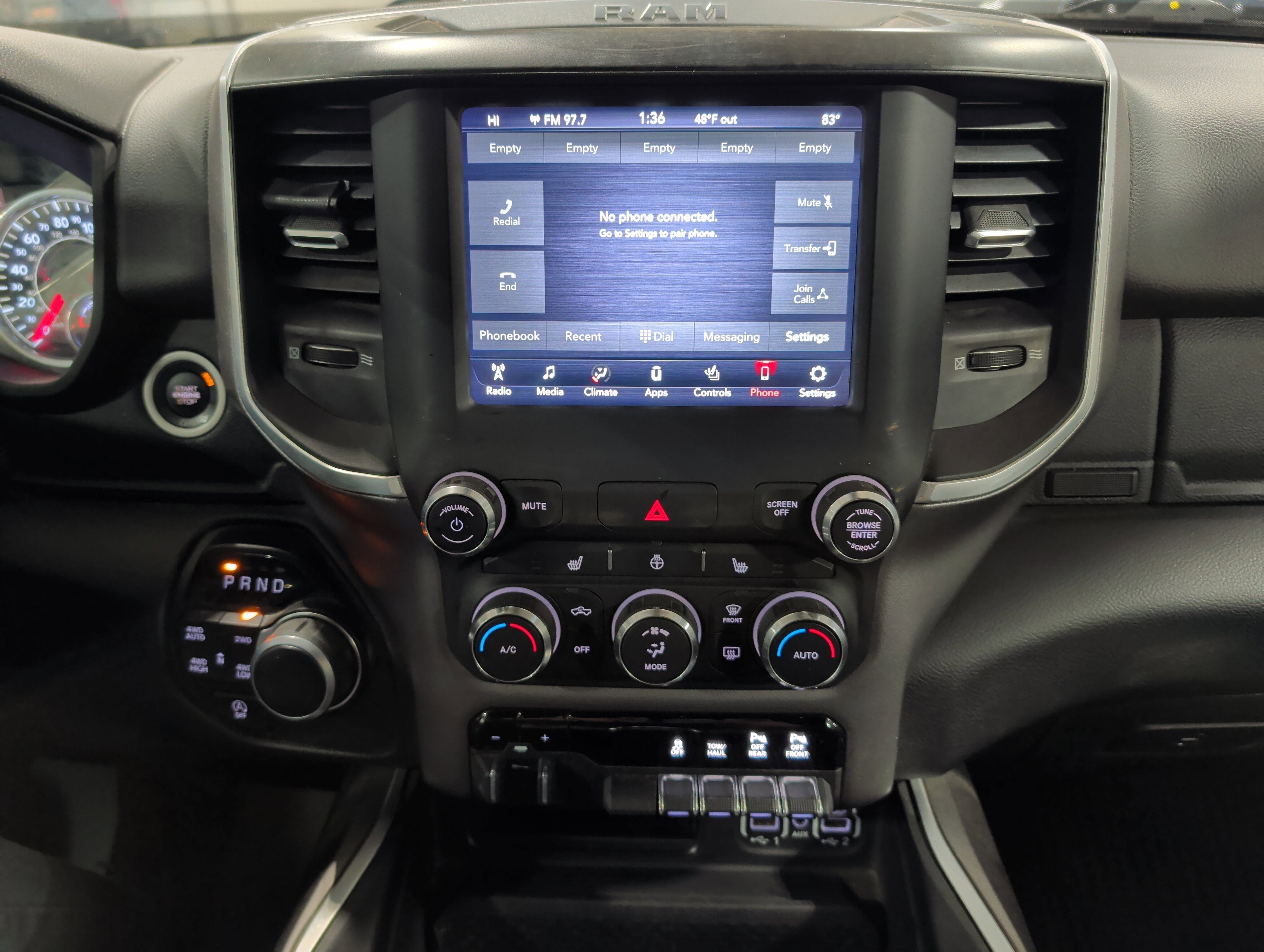 2021 RAM 1500 Big Horn Crew Cab 4x4 5'7" Box