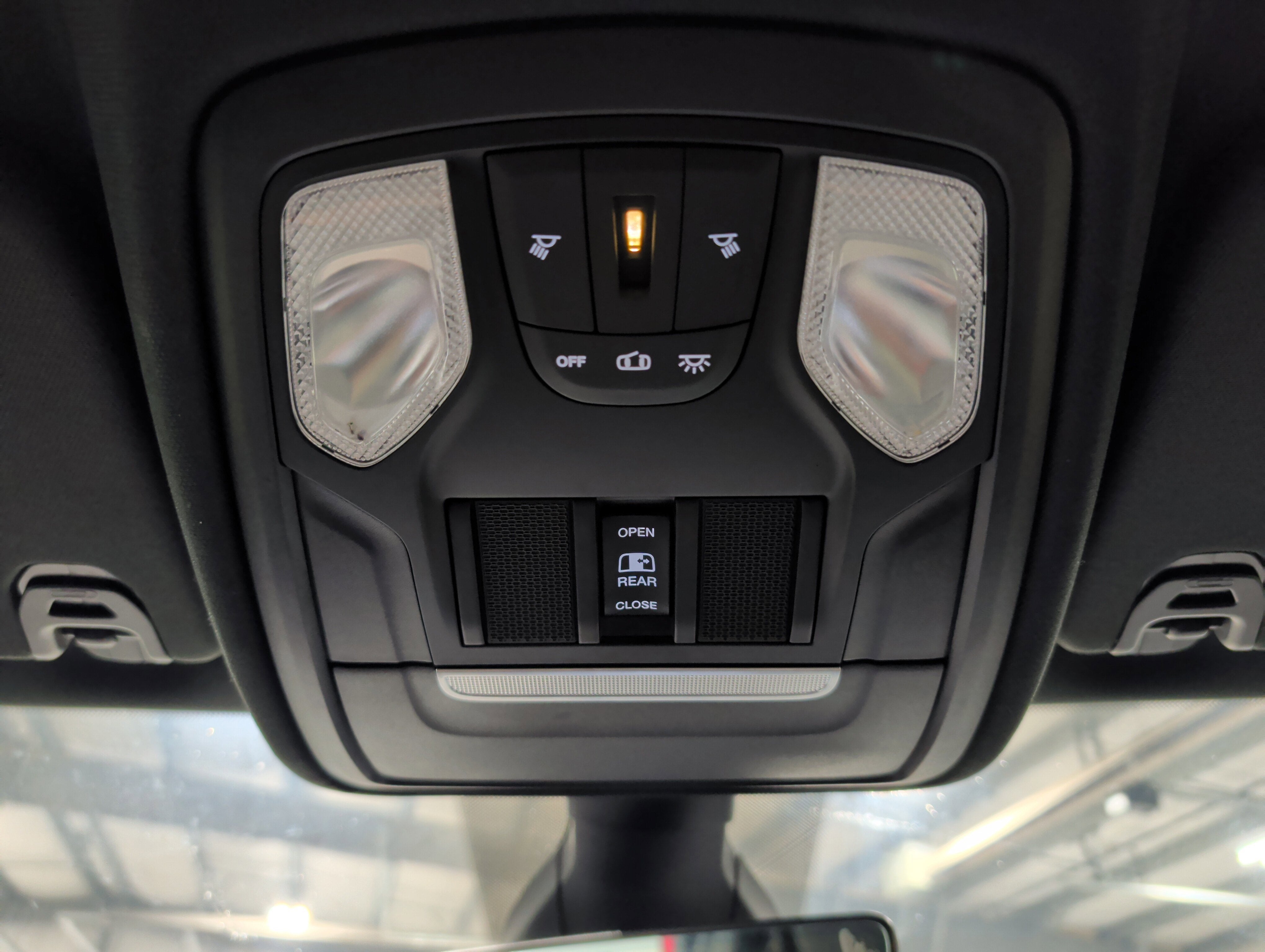 2021 RAM 1500 Big Horn Crew Cab 4x4 5'7" Box