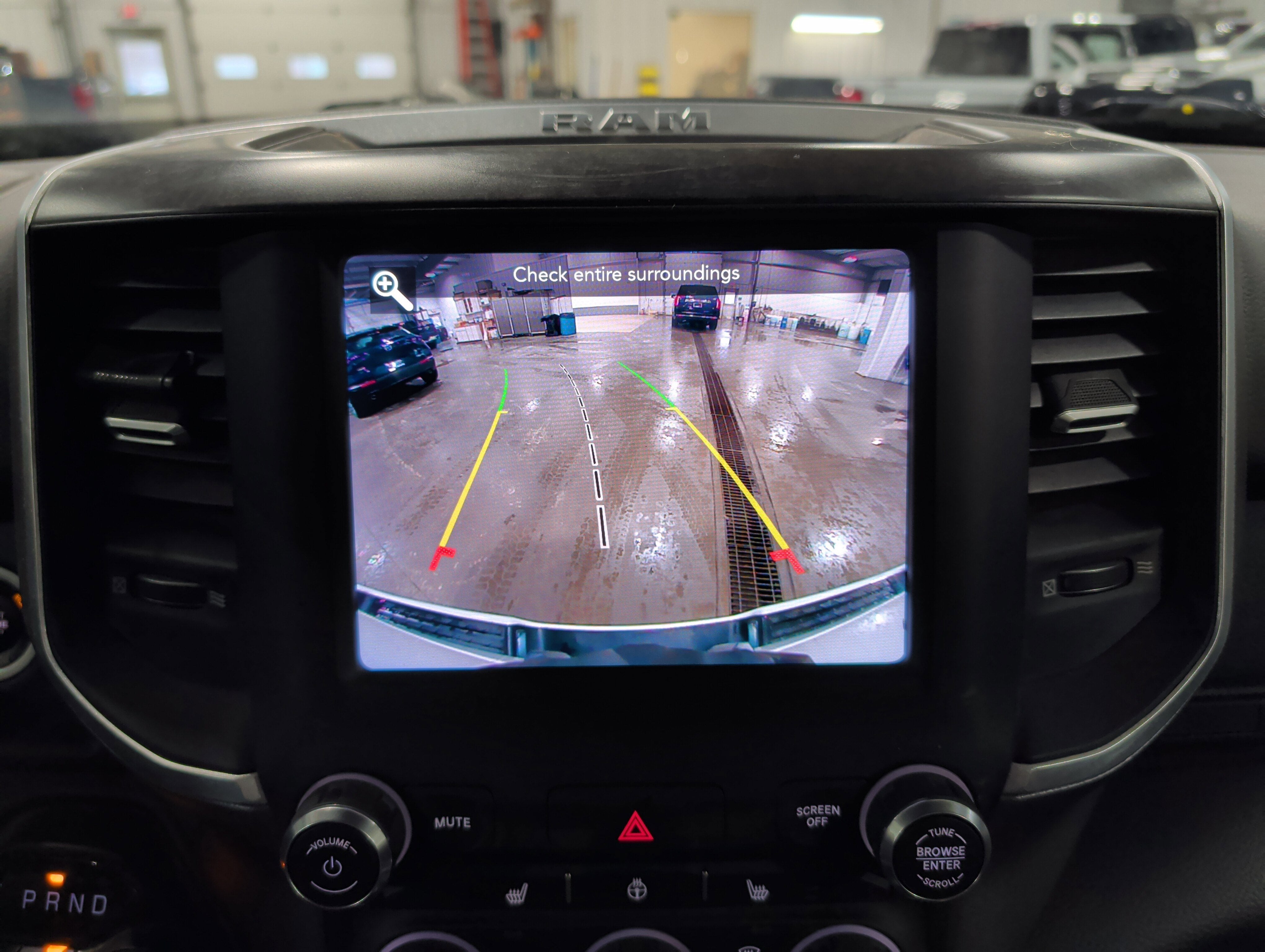 2021 RAM 1500 Big Horn Crew Cab 4x4 5'7" Box