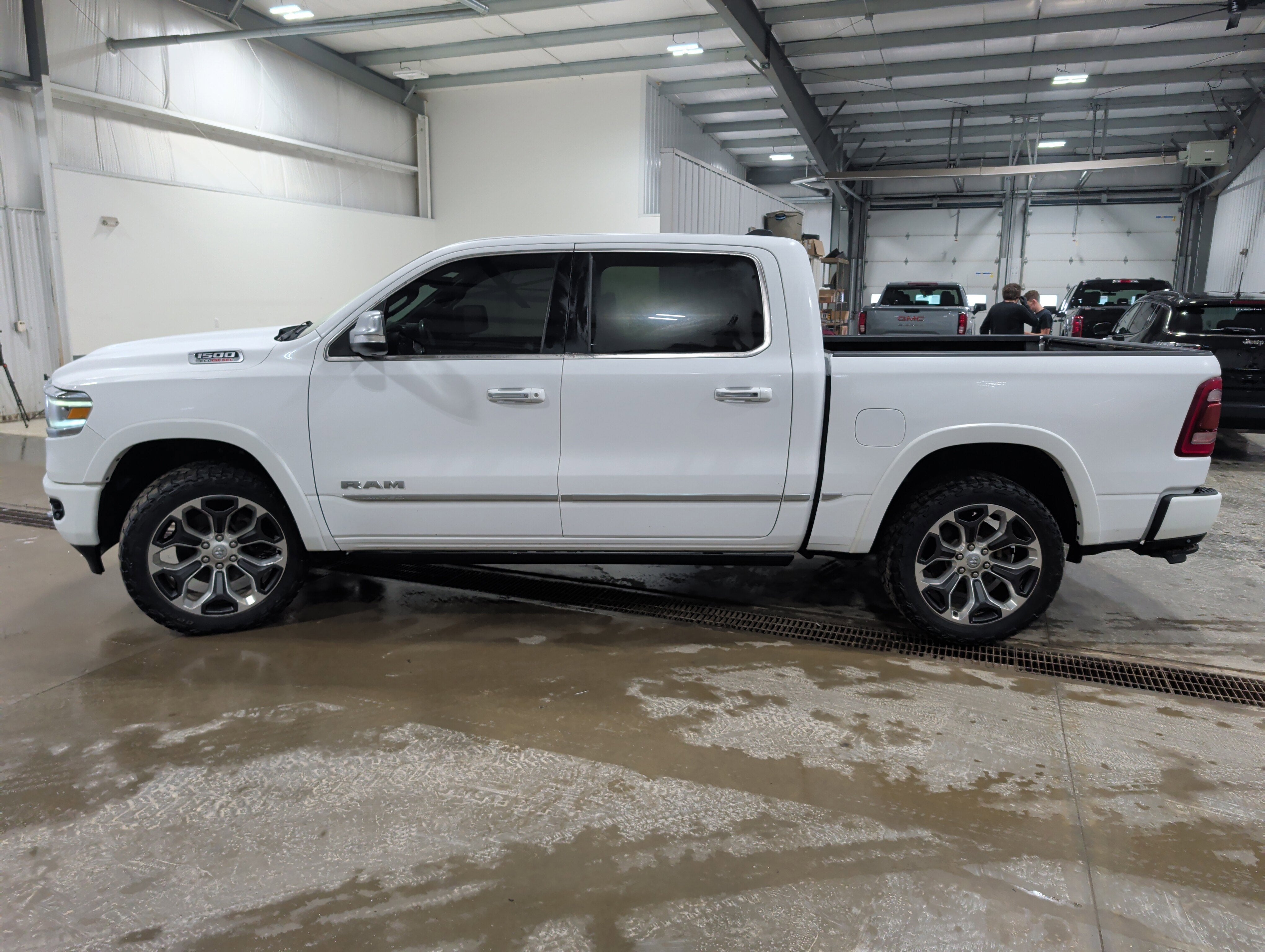 2020 RAM 1500 Limited Crew Cab 4x4 5'7" Box