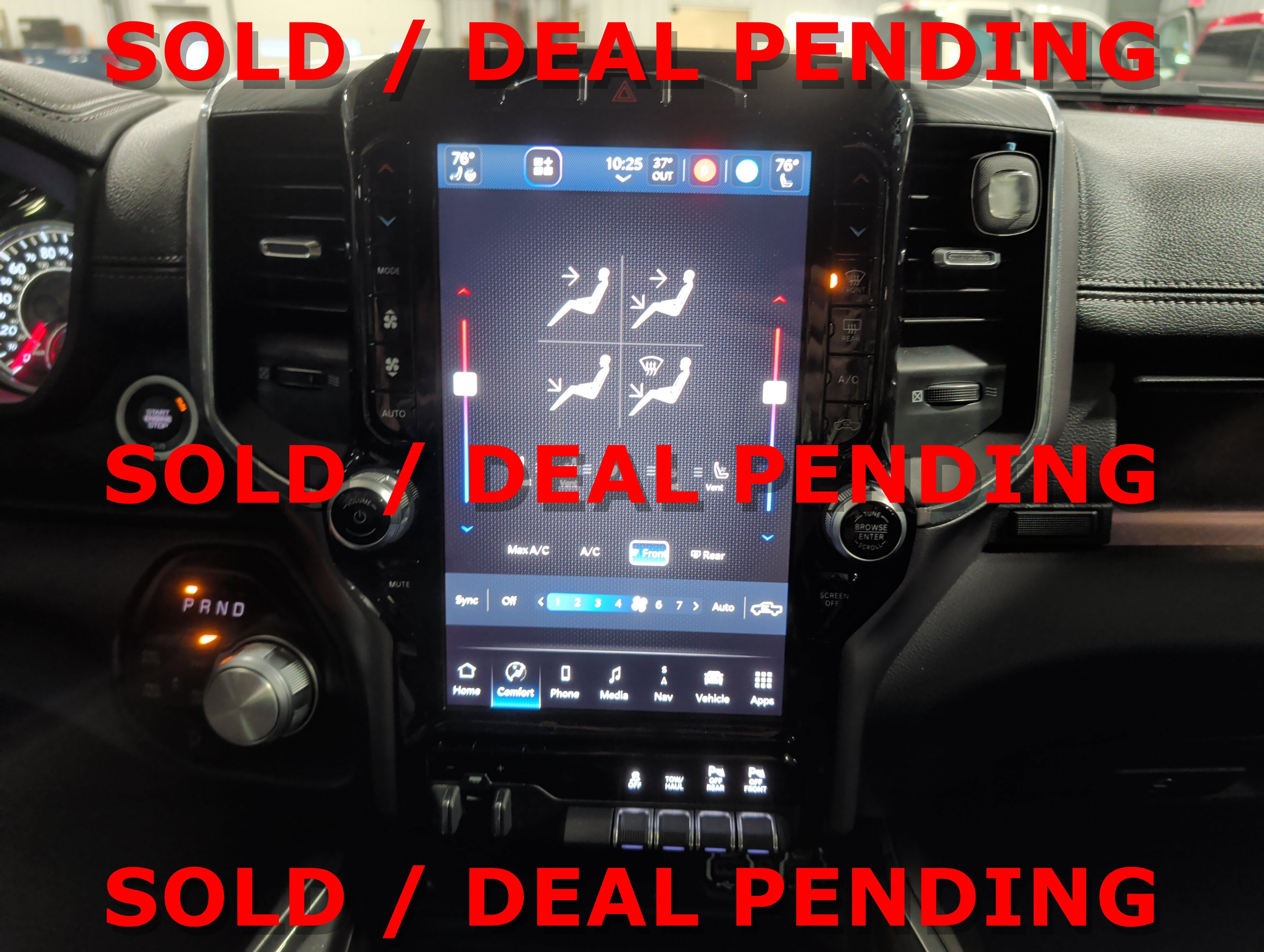 2023 RAM 1500 Laramie Crew Cab 4x4 5'7" Box