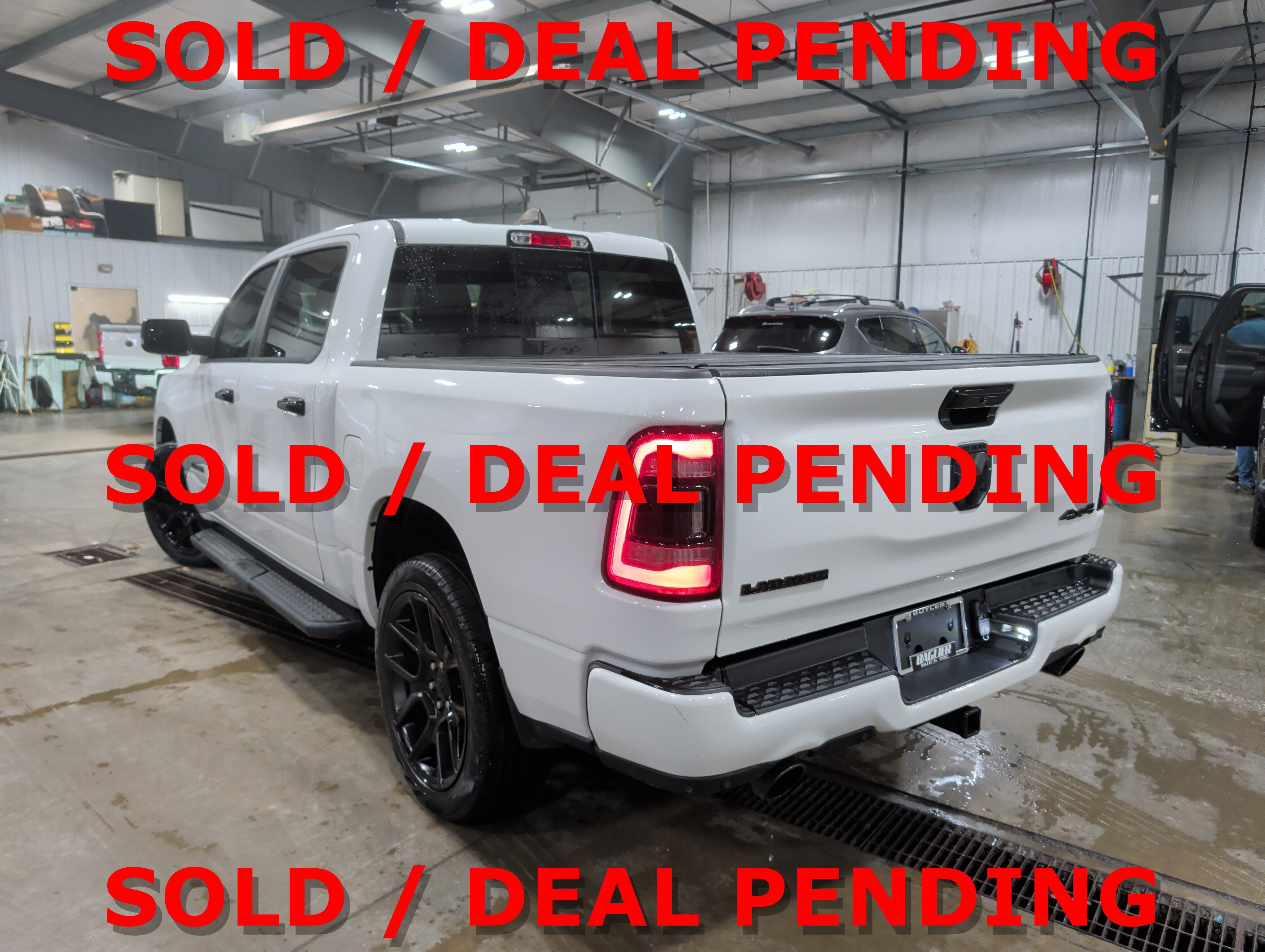 2023 RAM 1500 Laramie Crew Cab 4x4 5'7" Box