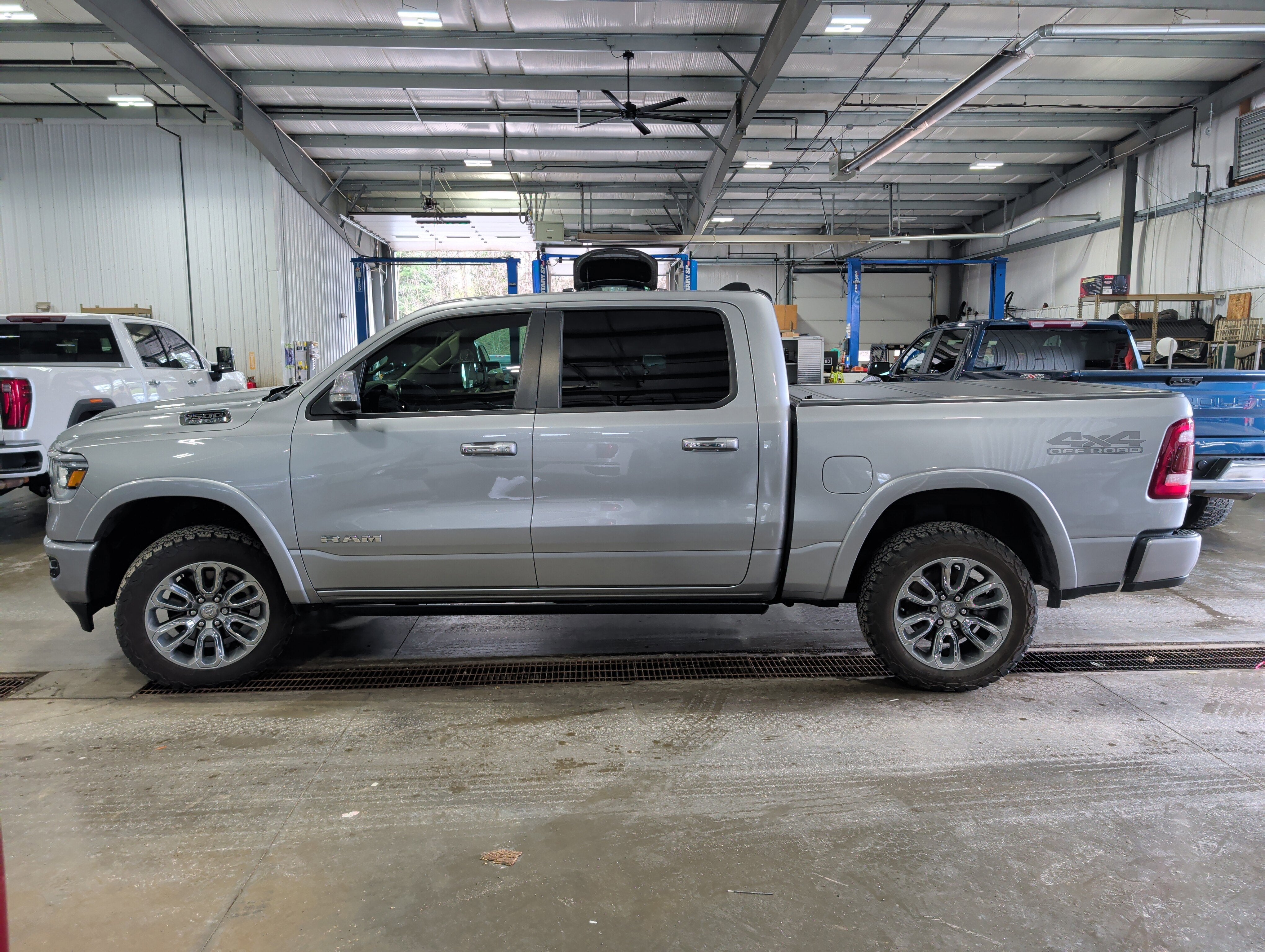 2021 RAM 1500 Laramie Crew Cab 4x4 5'7" Box