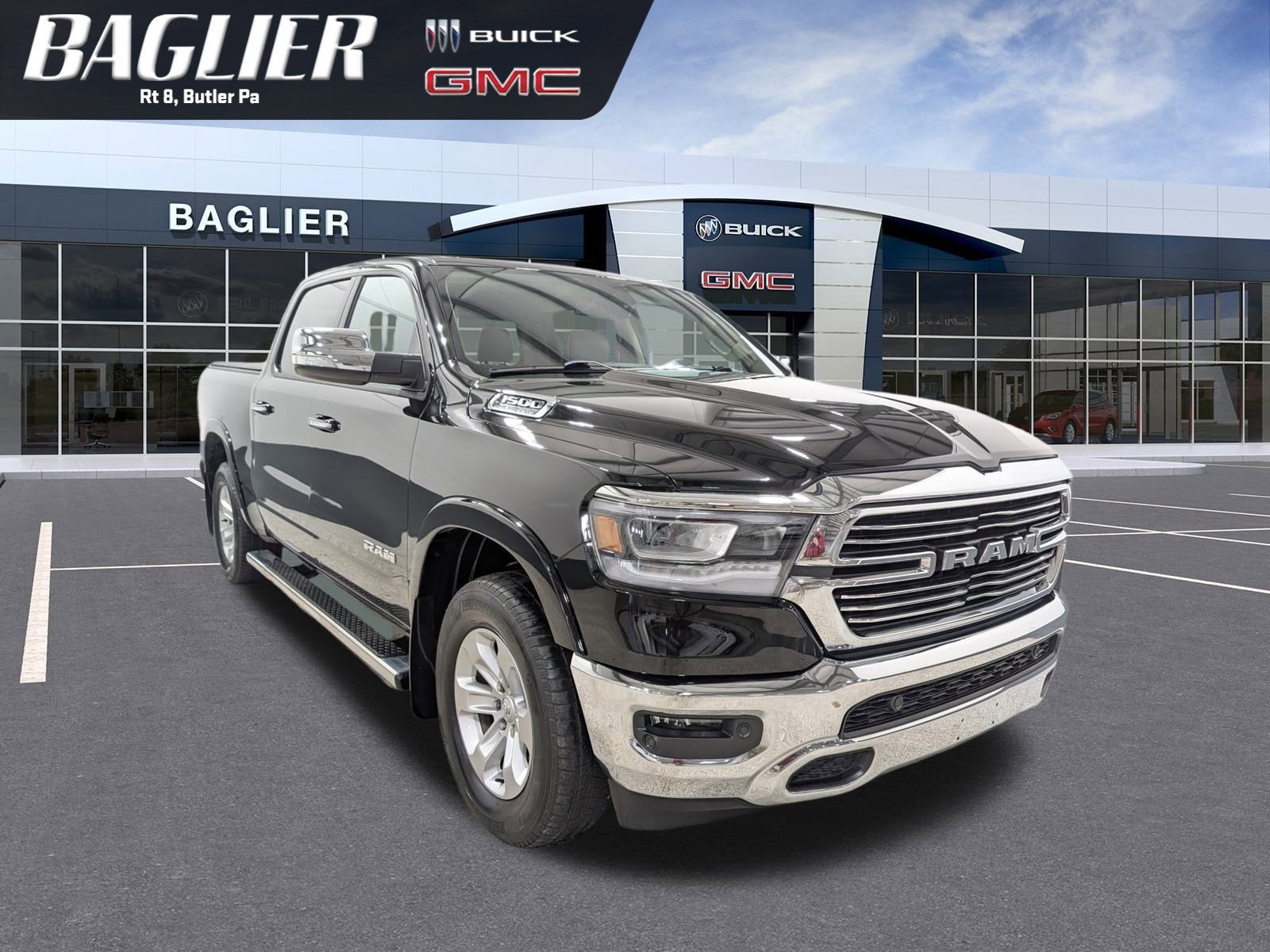 2019 RAM 1500 Laramie Crew Cab 4x4 5'7" Box