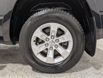 2019 RAM 1500 Laramie Crew Cab 4x4 5'7" Box