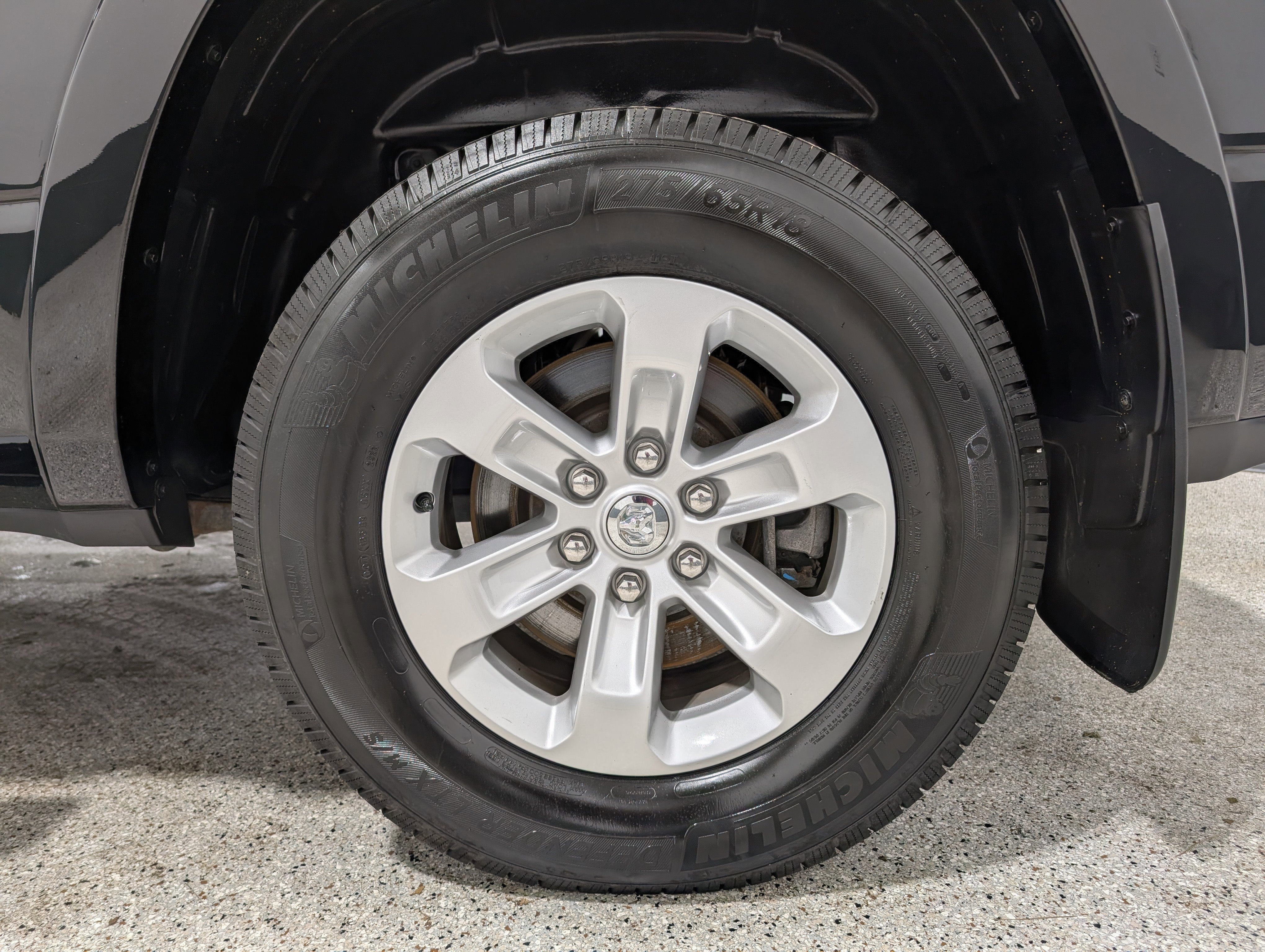 2019 RAM 1500 Laramie Crew Cab 4x4 5'7" Box