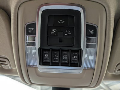 2019 RAM 1500 Laramie Crew Cab 4x4 5'7" Box