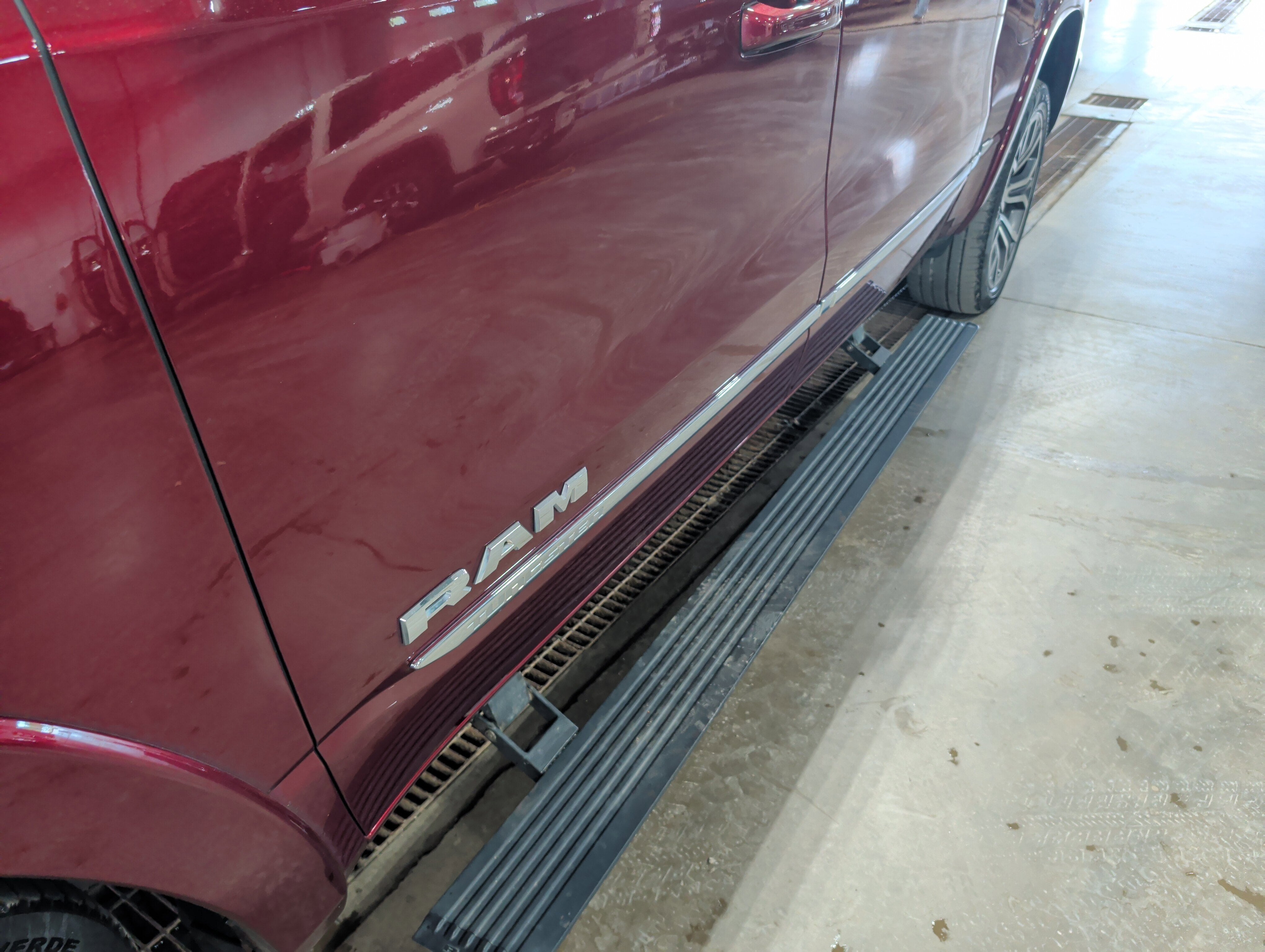 2025 RAM 1500 Tungsten Crew Cab 4x4 5'7" Box