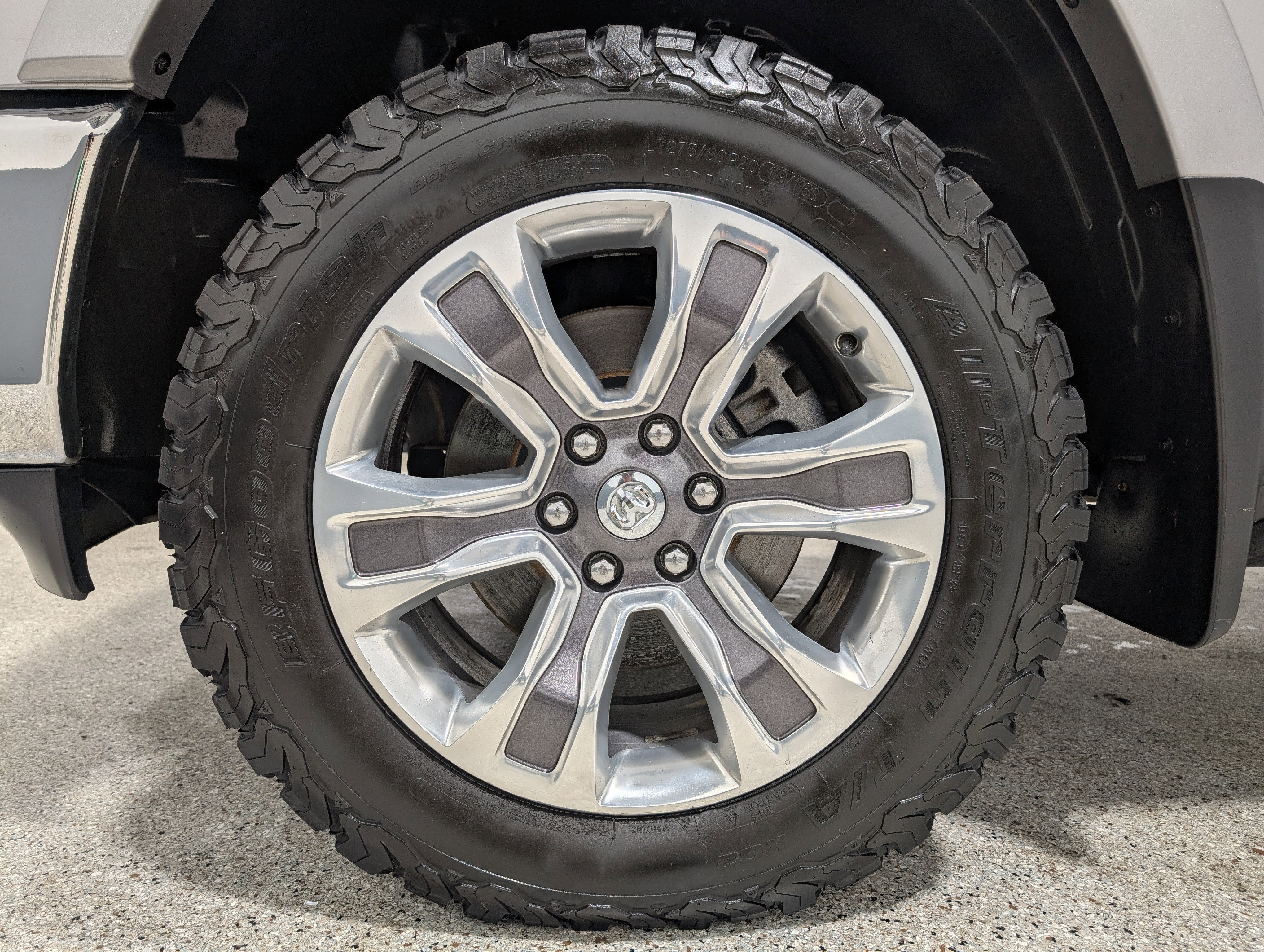 2019 RAM 1500 Longhorn Crew Cab 4x4 5'7" Box