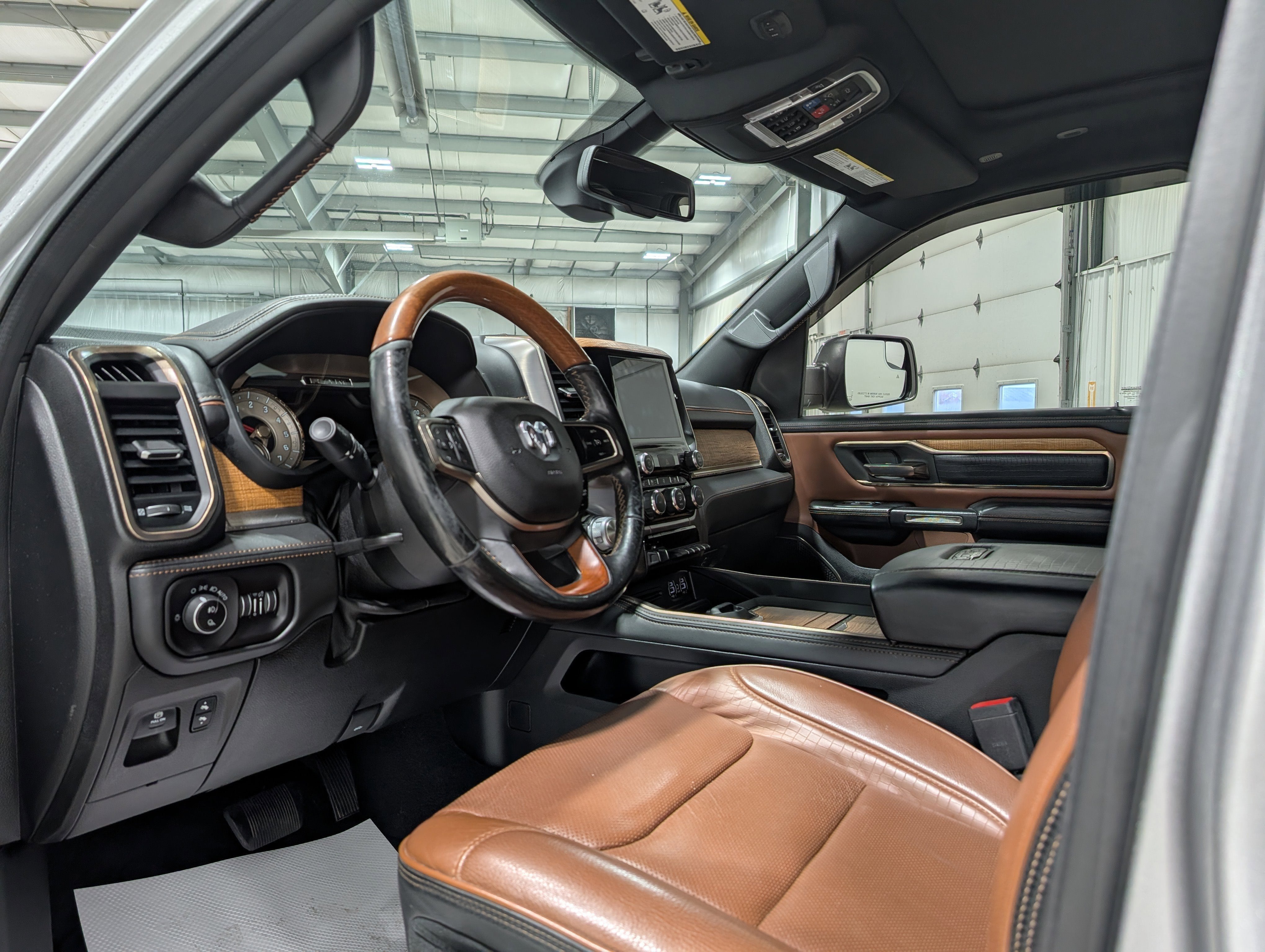 2019 RAM 1500 Longhorn Crew Cab 4x4 5'7" Box