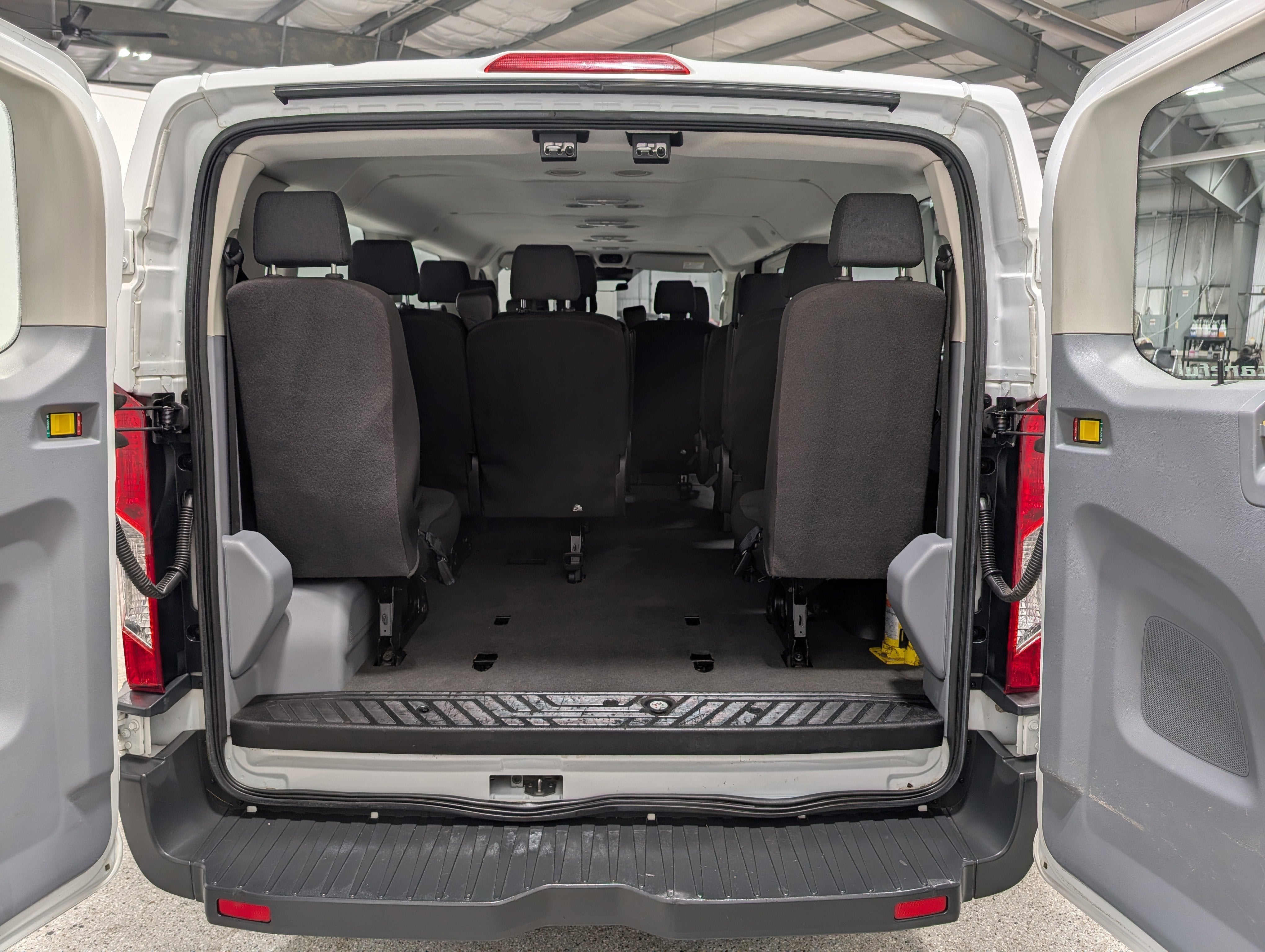 2018 Ford Transit Passenger Wagon XL