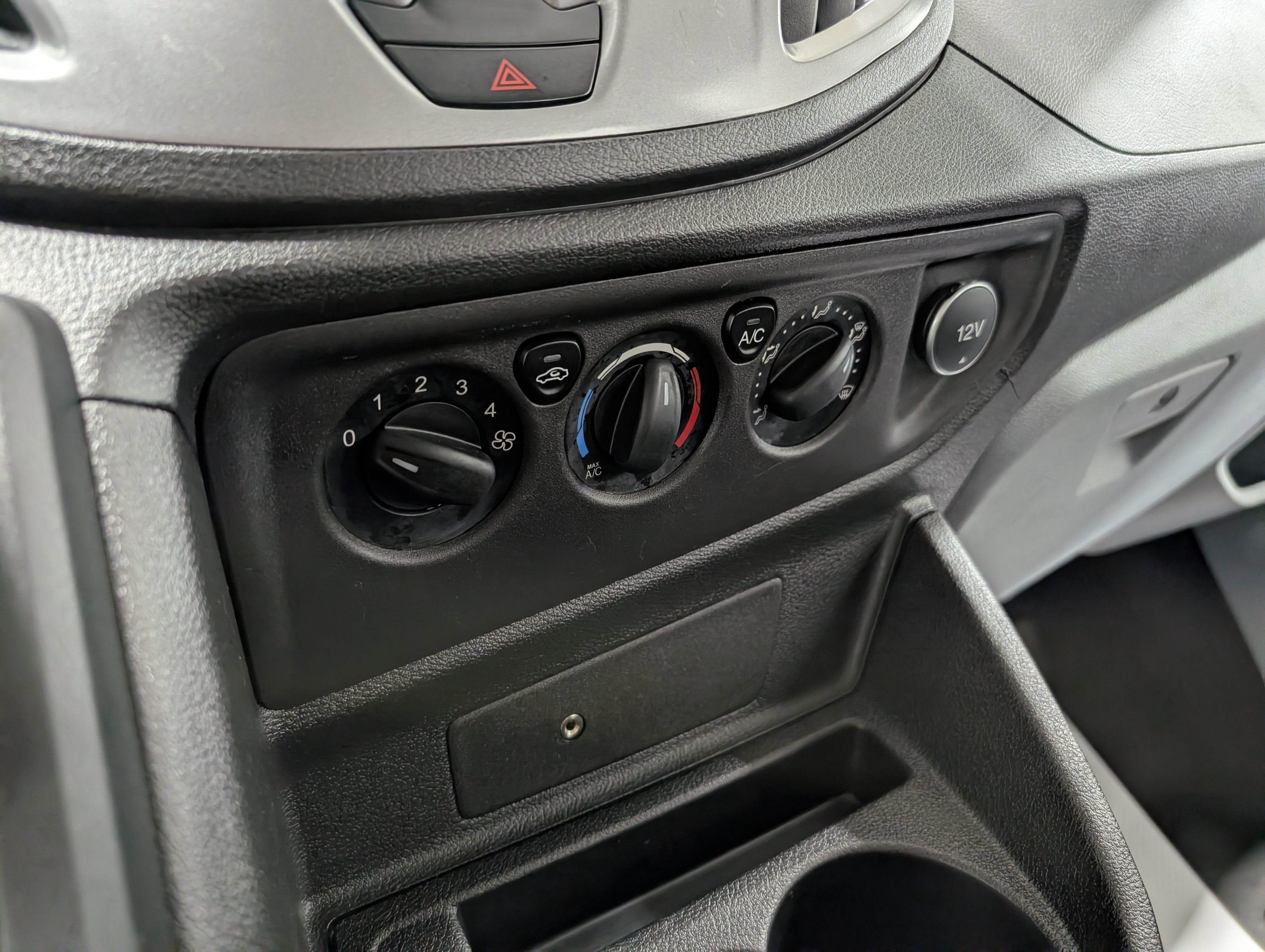 2018 Ford Transit Passenger Wagon XL