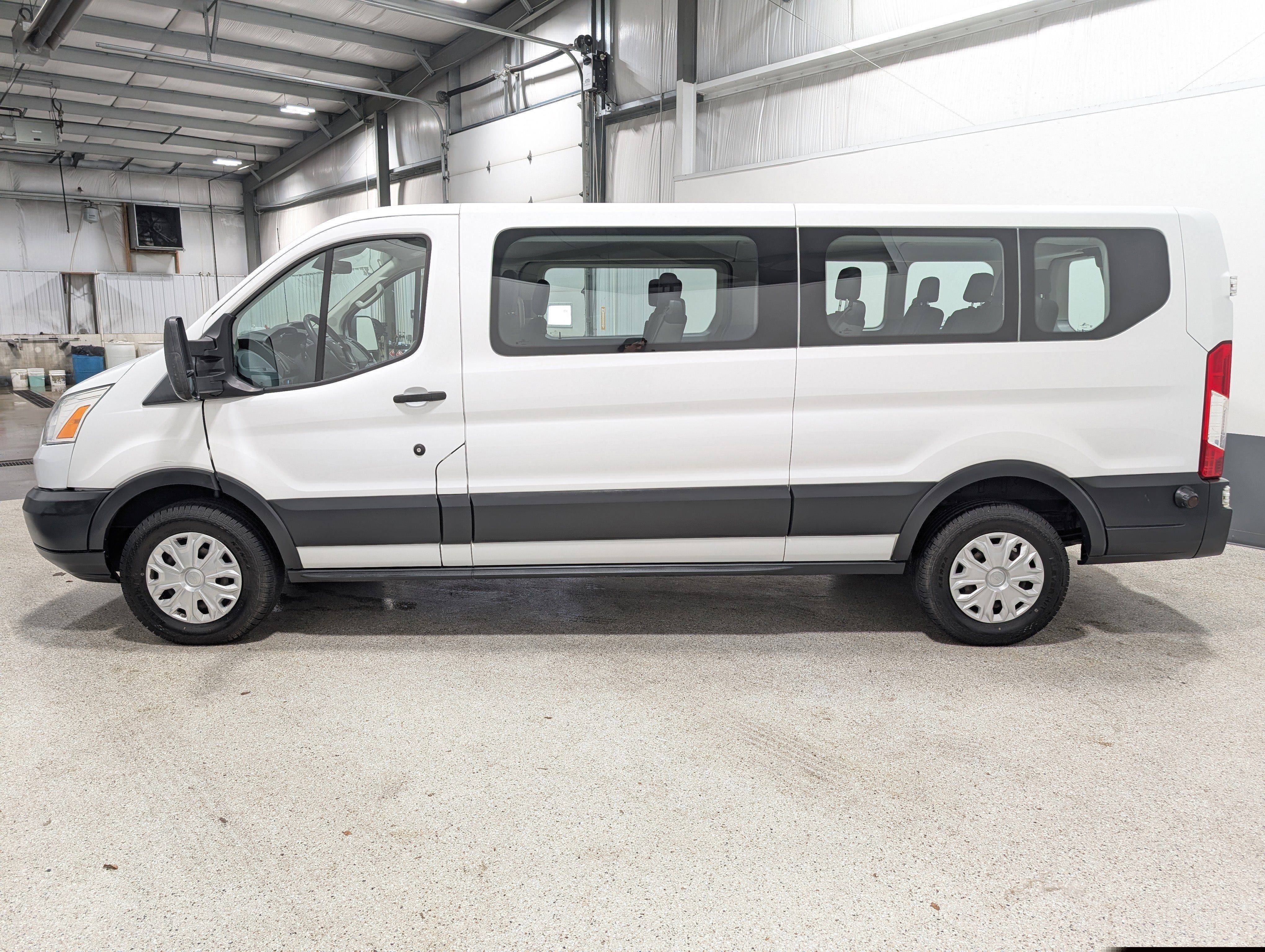 2018 Ford Transit Passenger Wagon XL