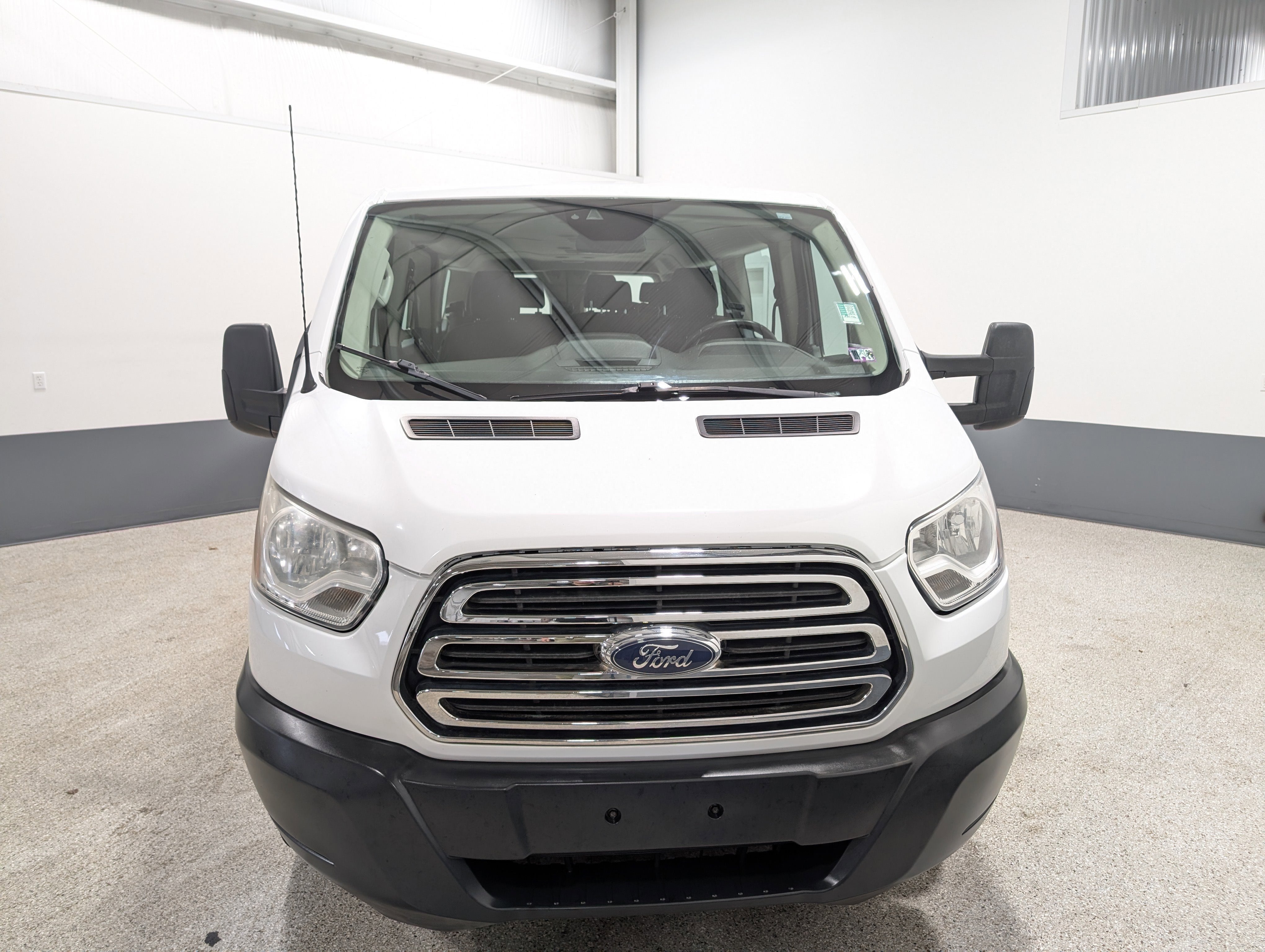 2018 Ford Transit Passenger Wagon XL