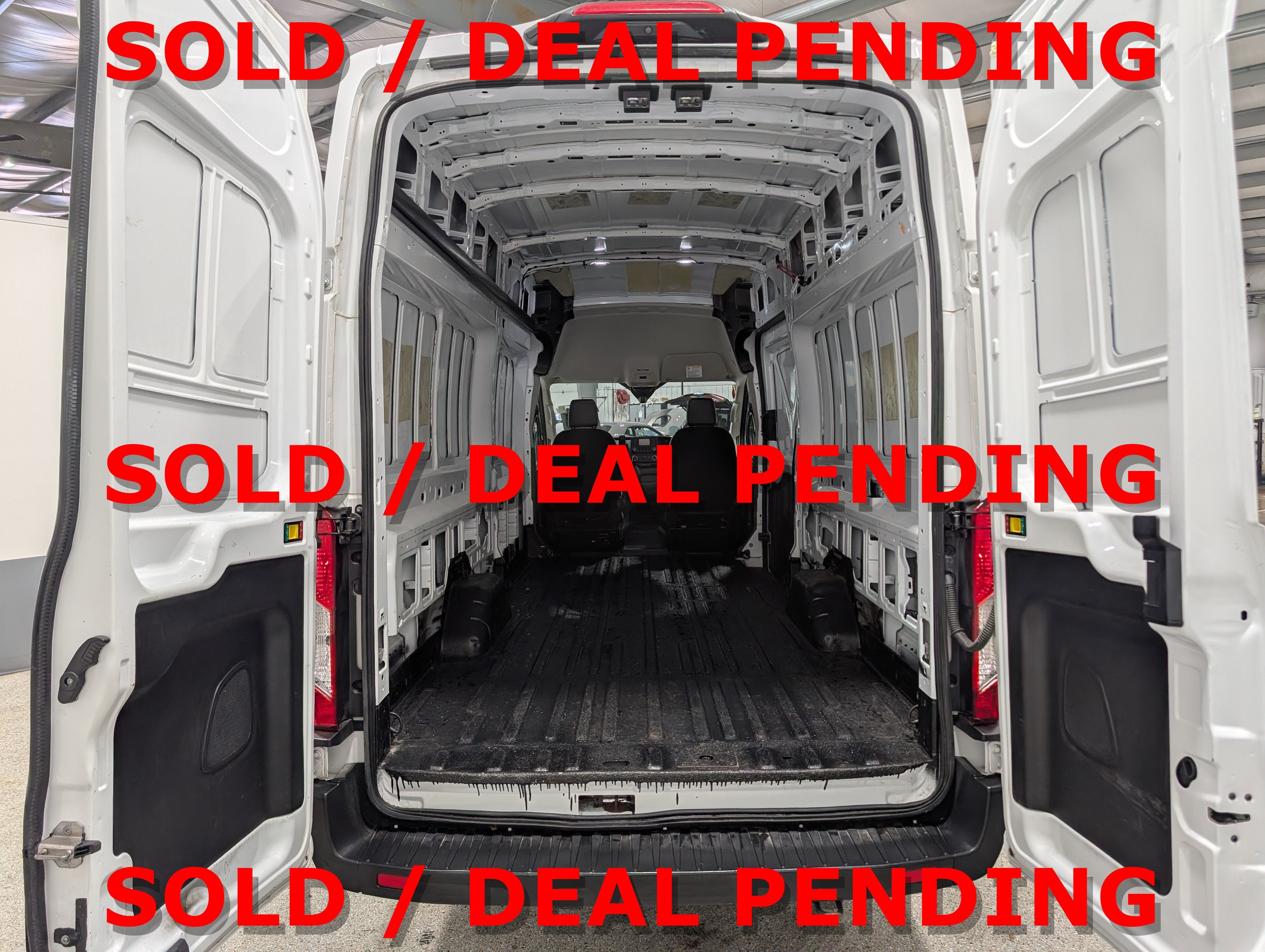 2022 Ford Transit Cargo Van Base