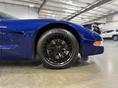 2004 Chevrolet Corvette Base