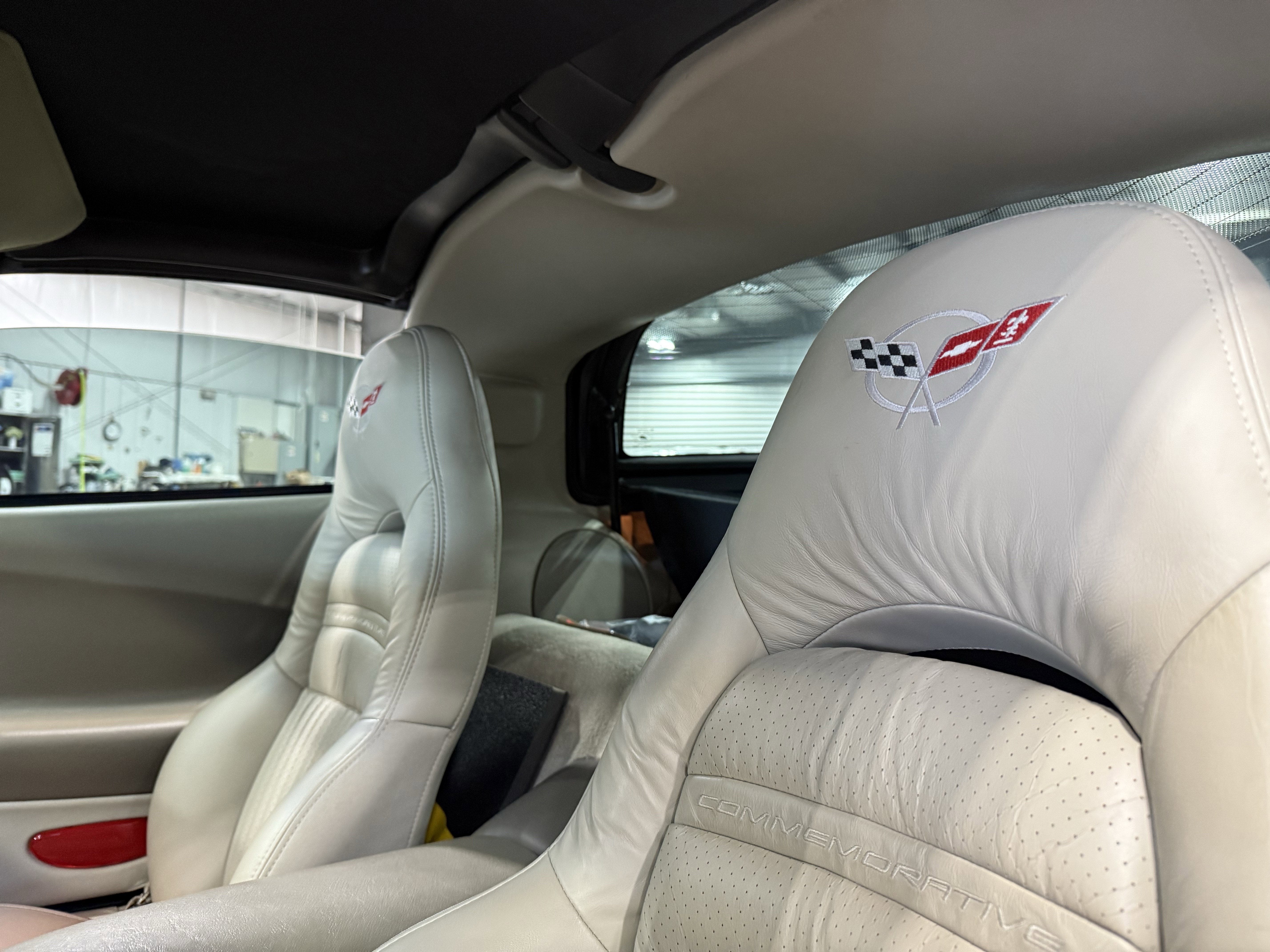 2004 Chevrolet Corvette Base