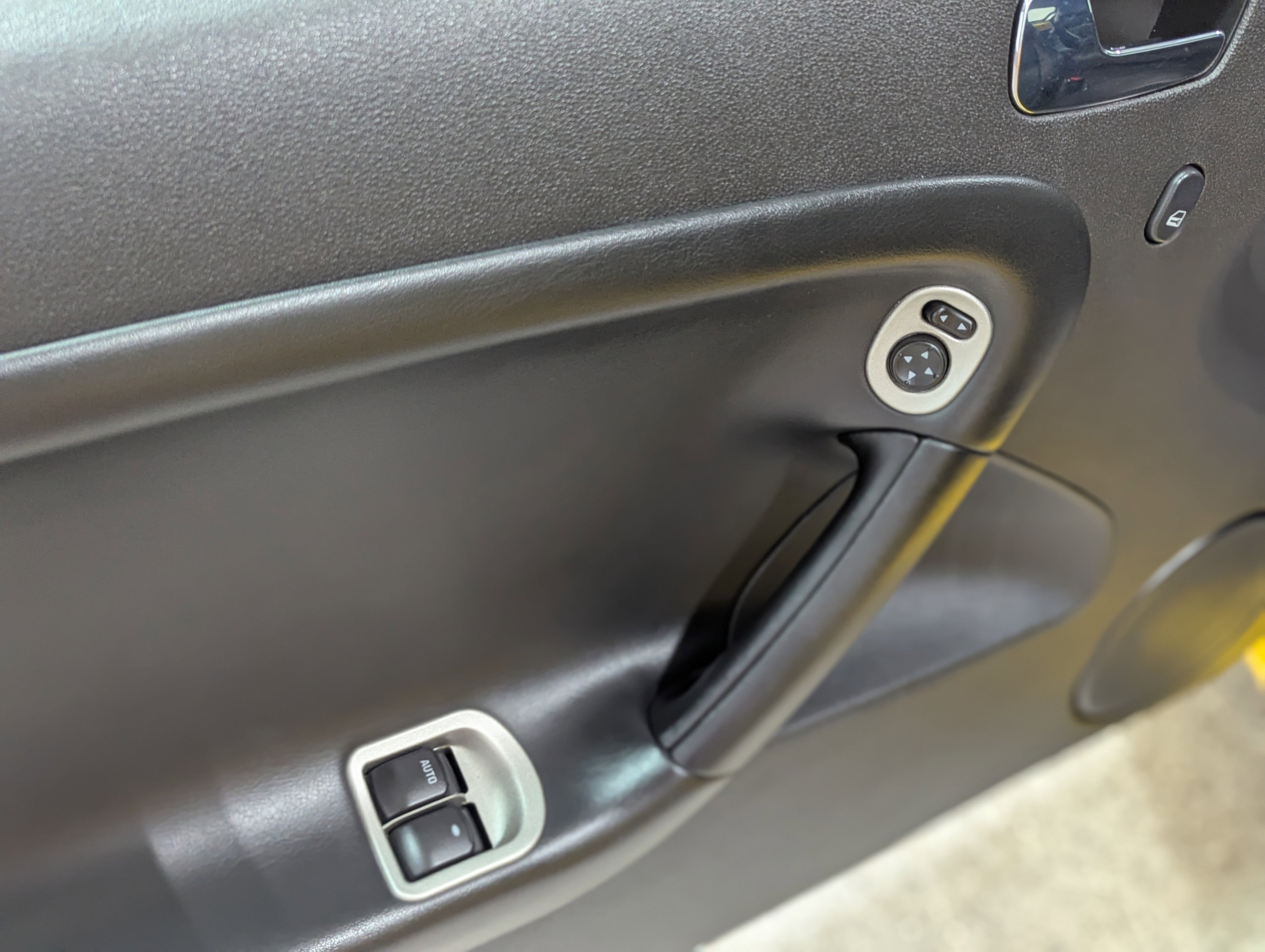 2008 Pontiac Solstice Base