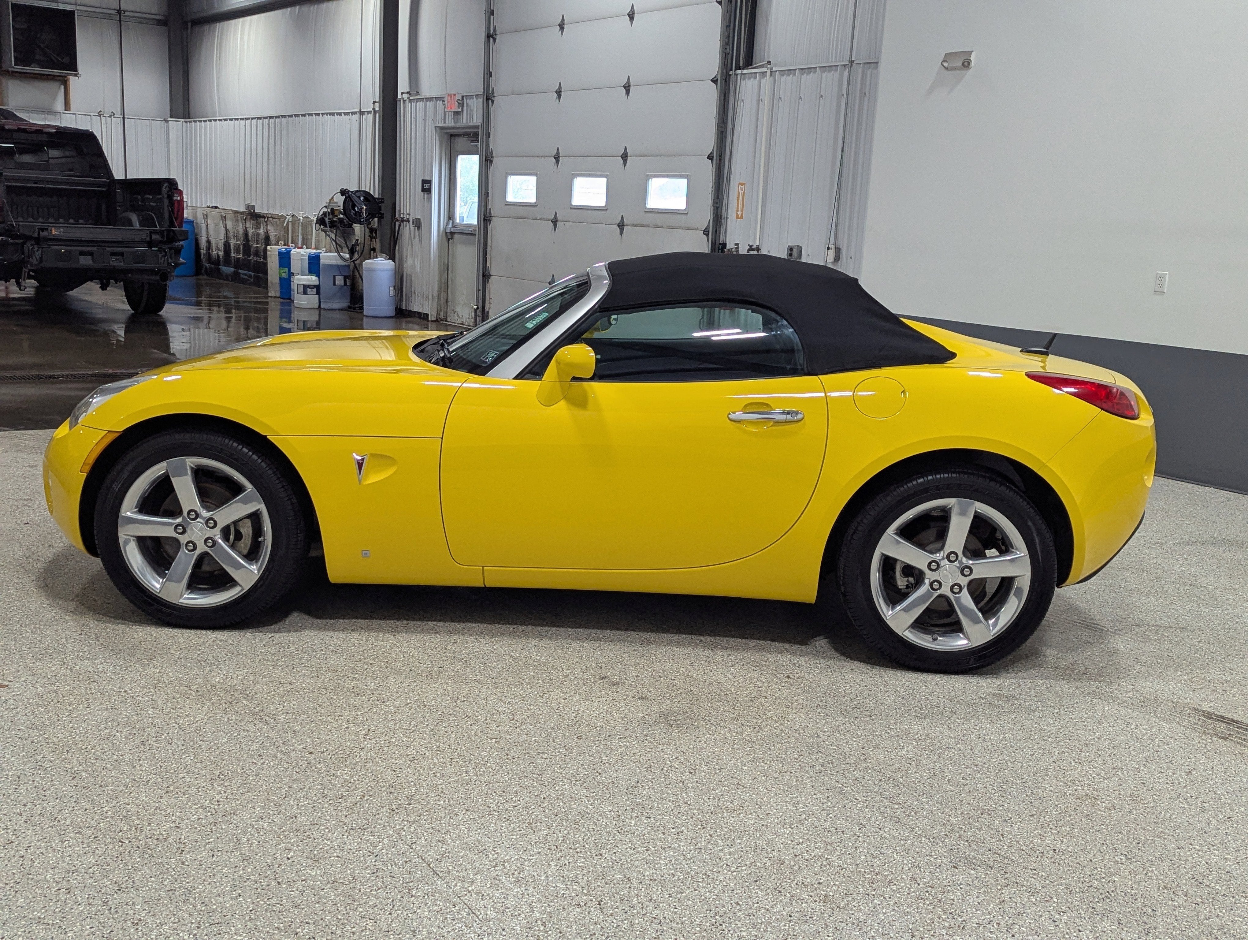 2008 Pontiac Solstice Base