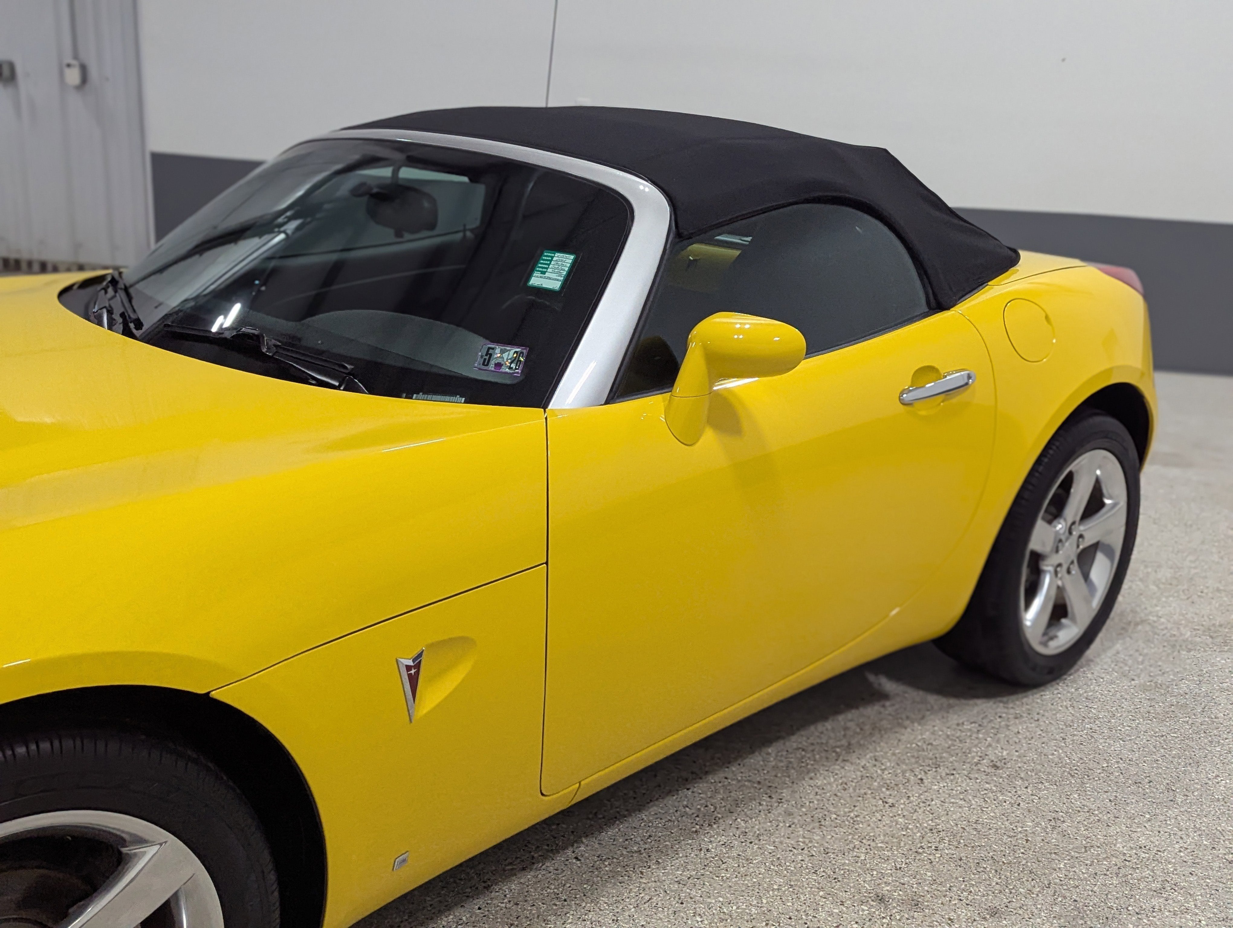 2008 Pontiac Solstice Base