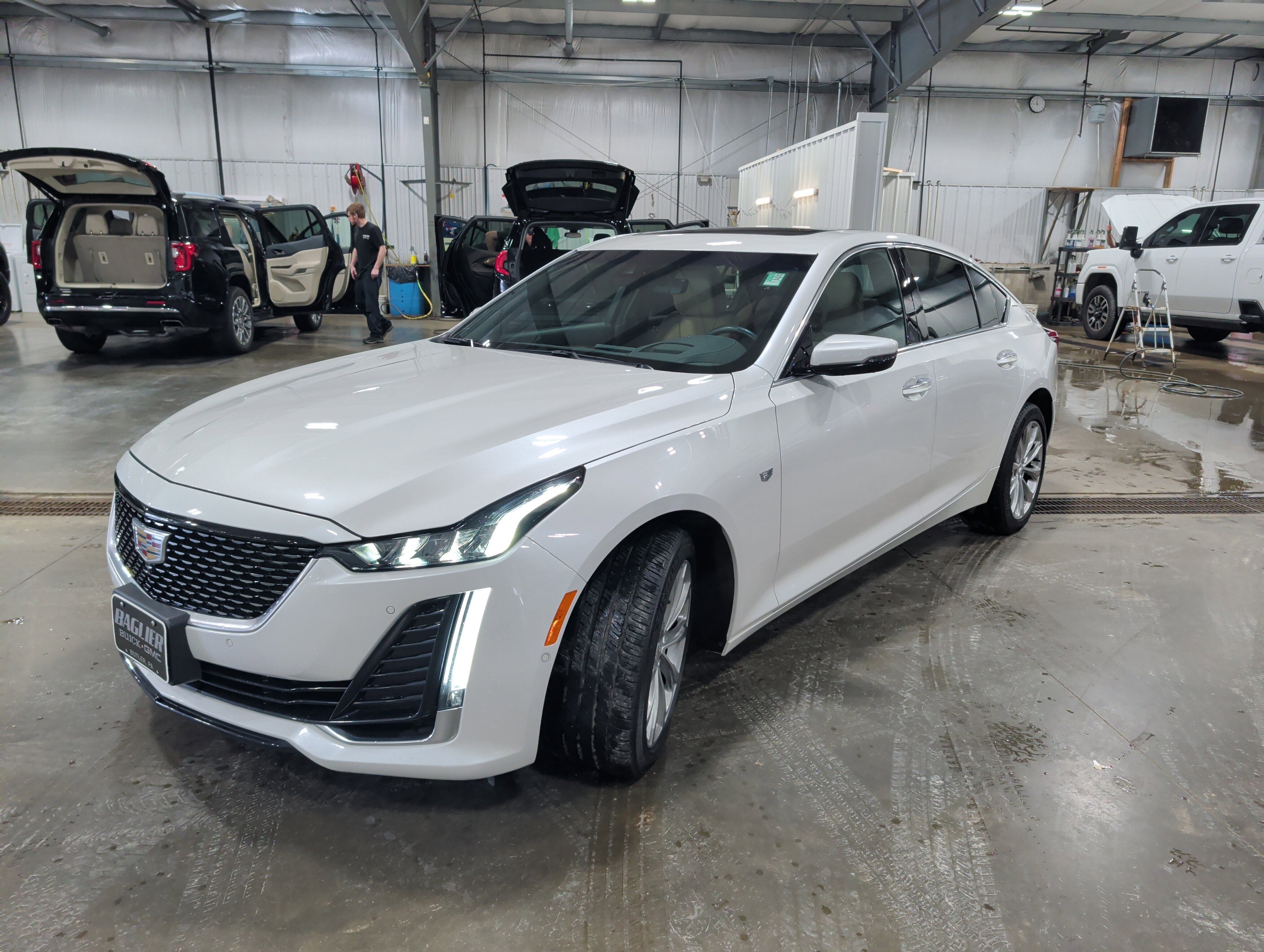 2022 Cadillac CT5 Premium Luxury