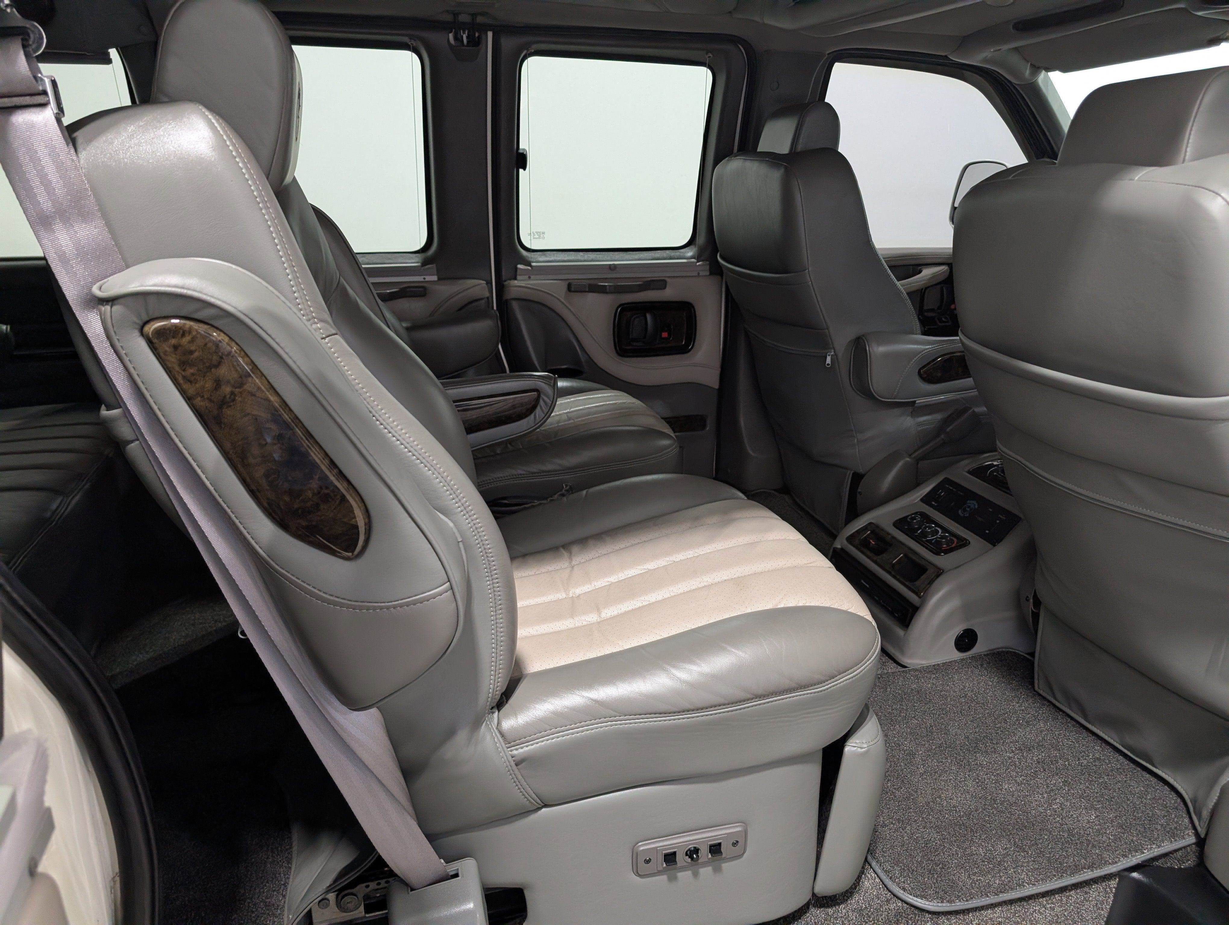 2014 Chevrolet Express Cargo 1500 Upfitter