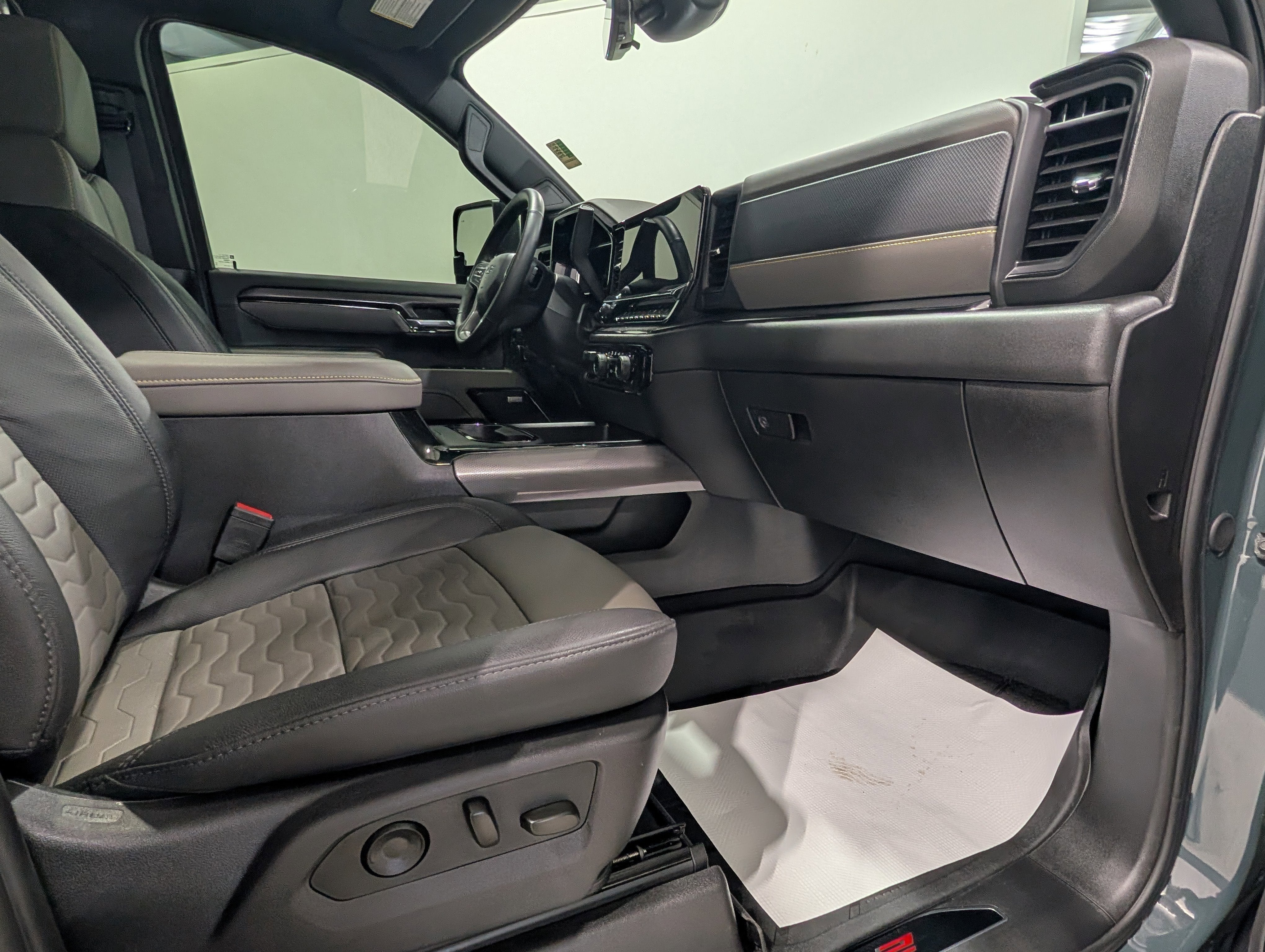 2025 Chevrolet Silverado 2500 HD ZR2