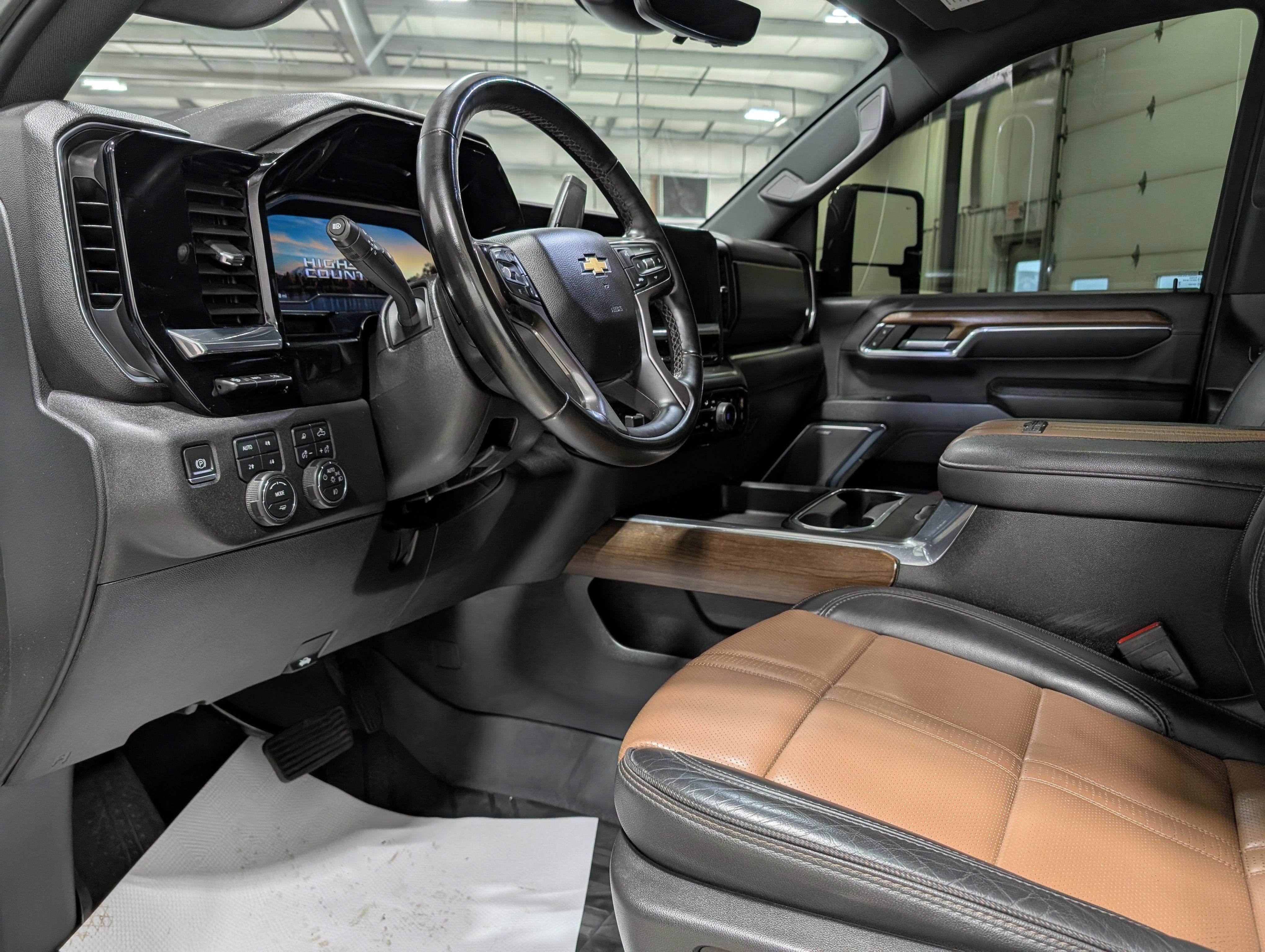 2024 Chevrolet Silverado 3500 HD High Country