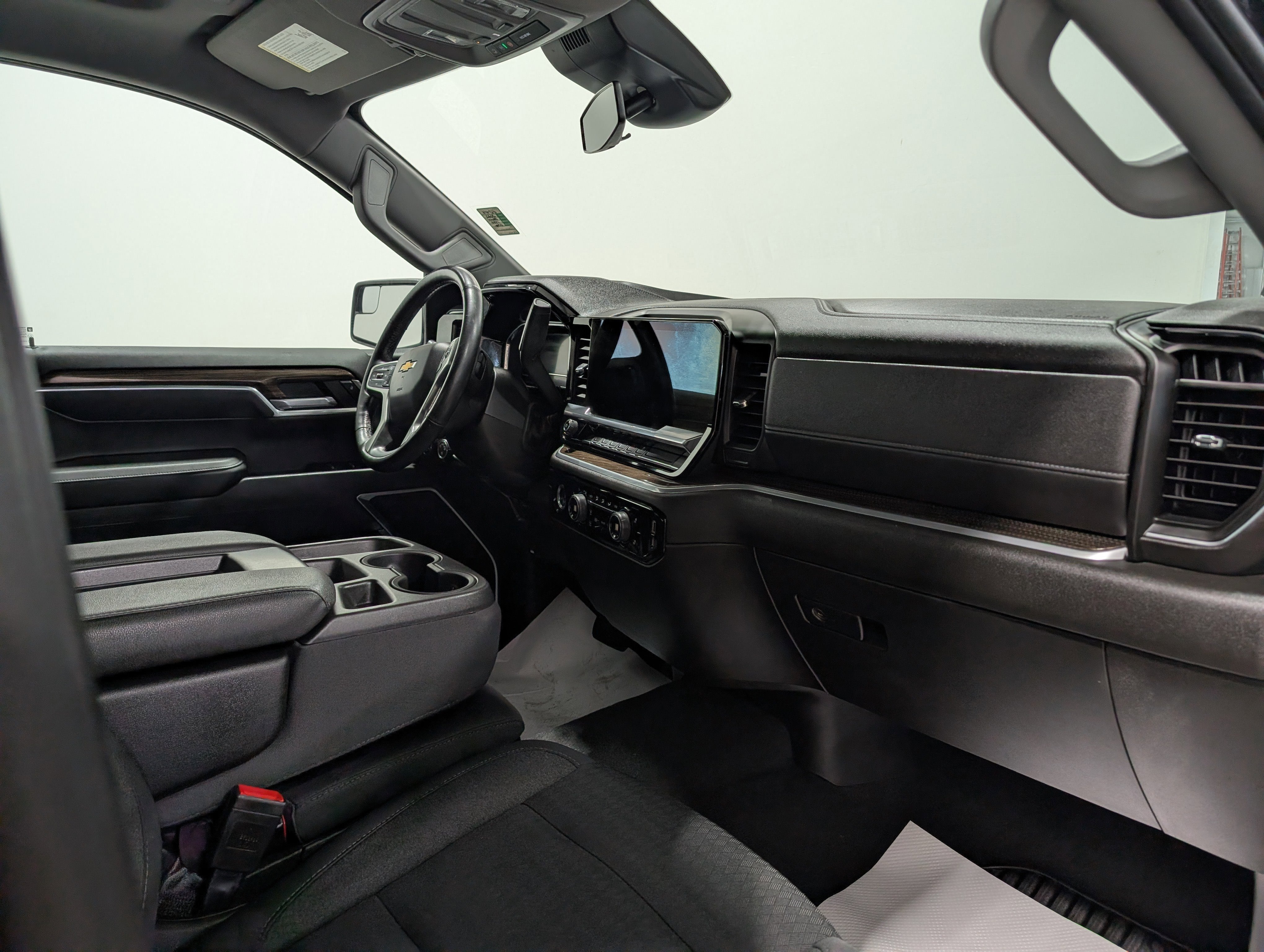 2022 Chevrolet Silverado 1500 LT (2FL)