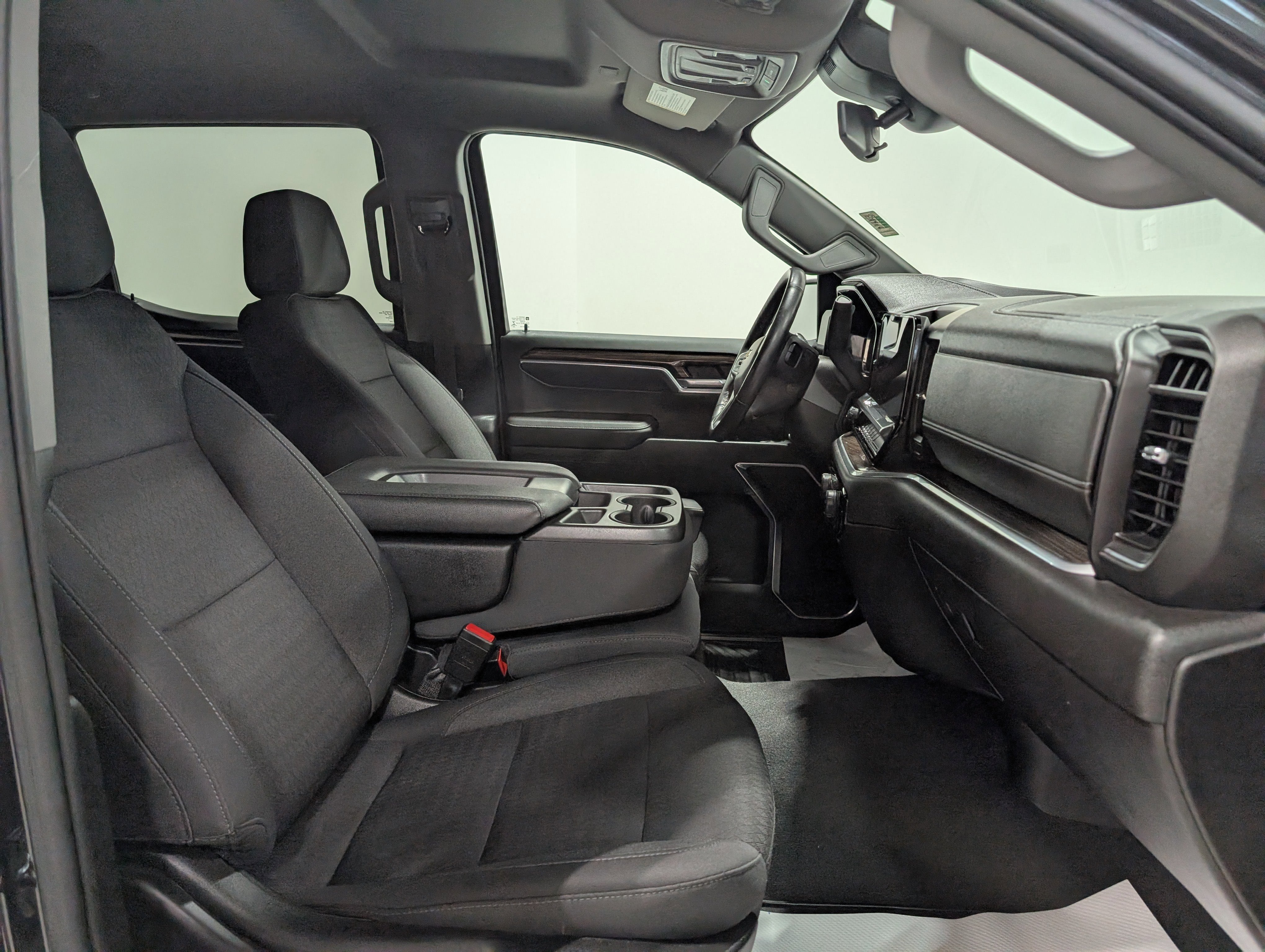 2022 Chevrolet Silverado 1500 LT (2FL)