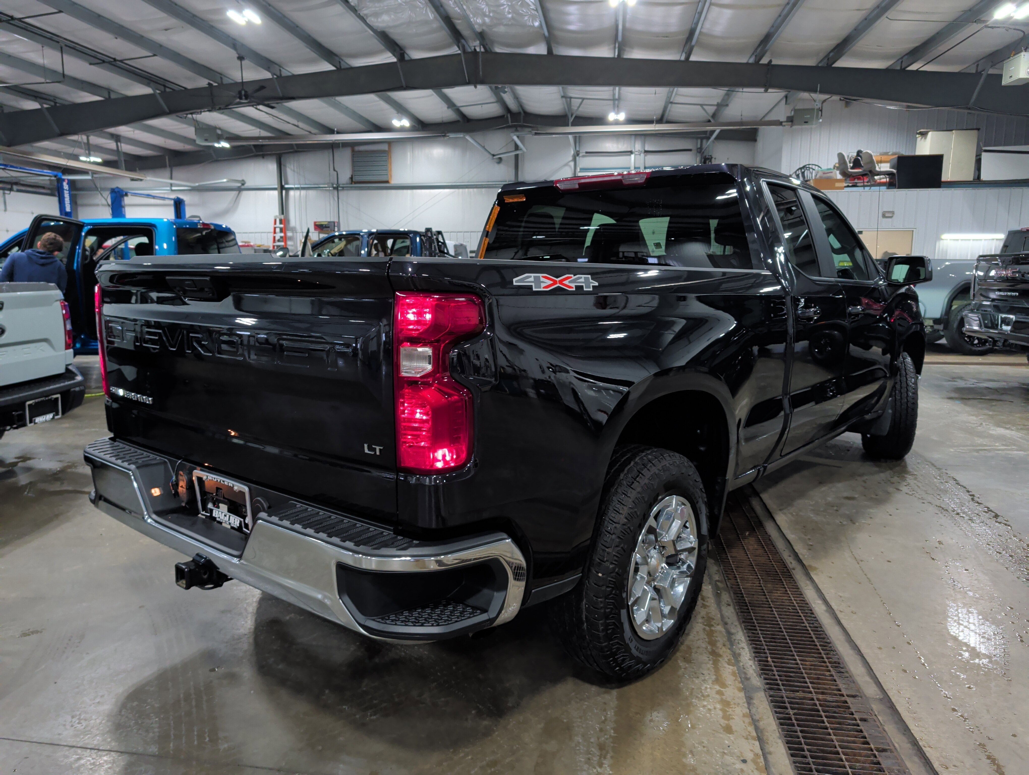 2024 Chevrolet Silverado 1500 LT (2FL)