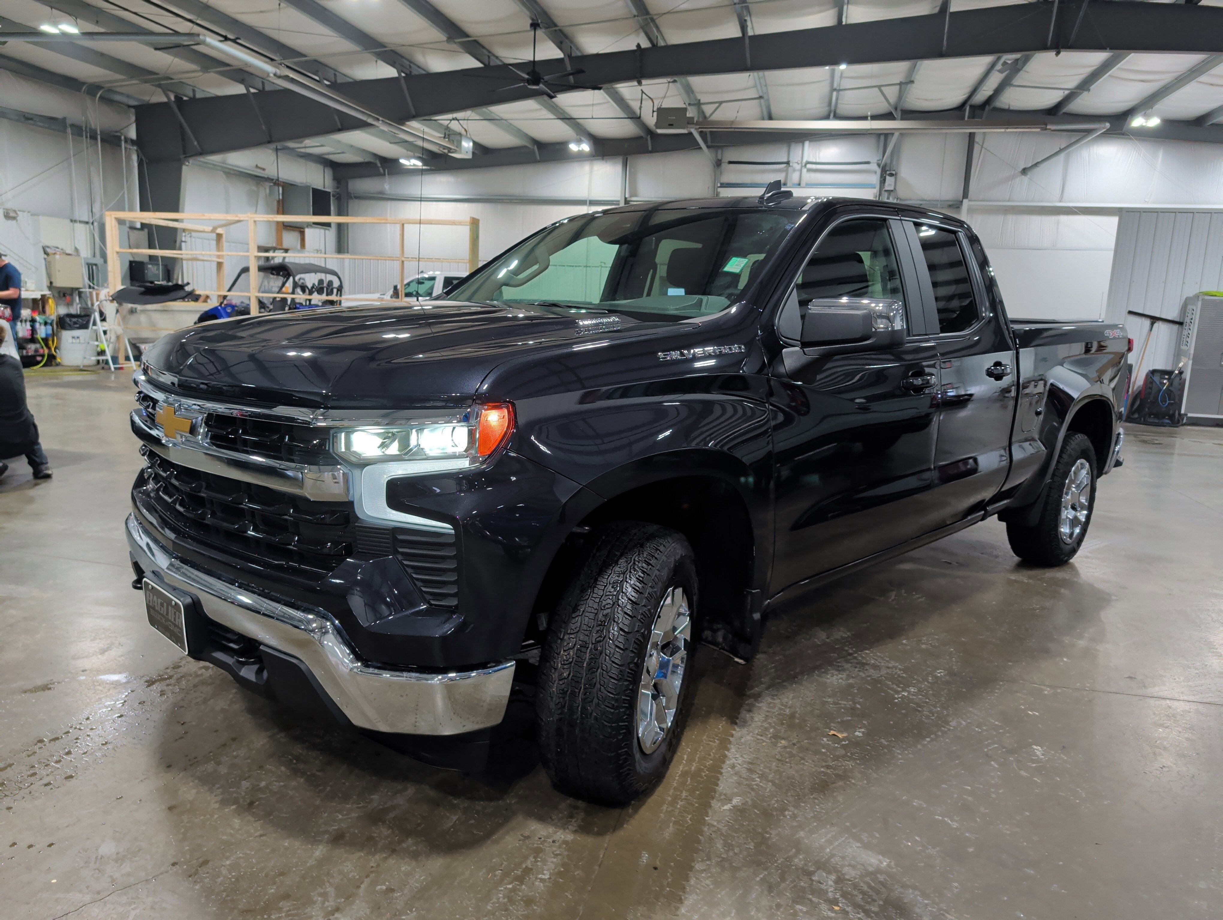 2024 Chevrolet Silverado 1500 LT (2FL)