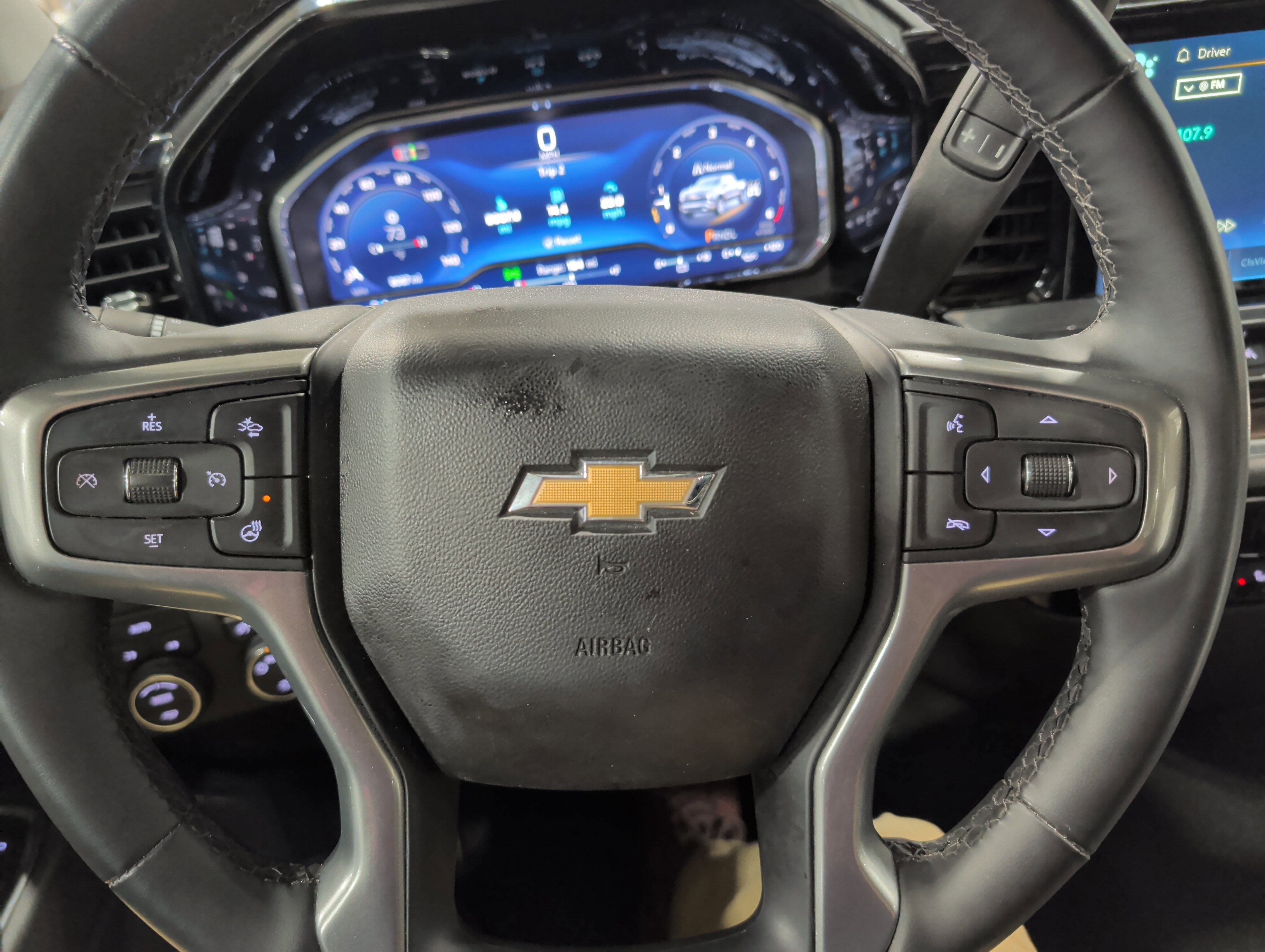 2024 Chevrolet Silverado 1500 LT (2FL)