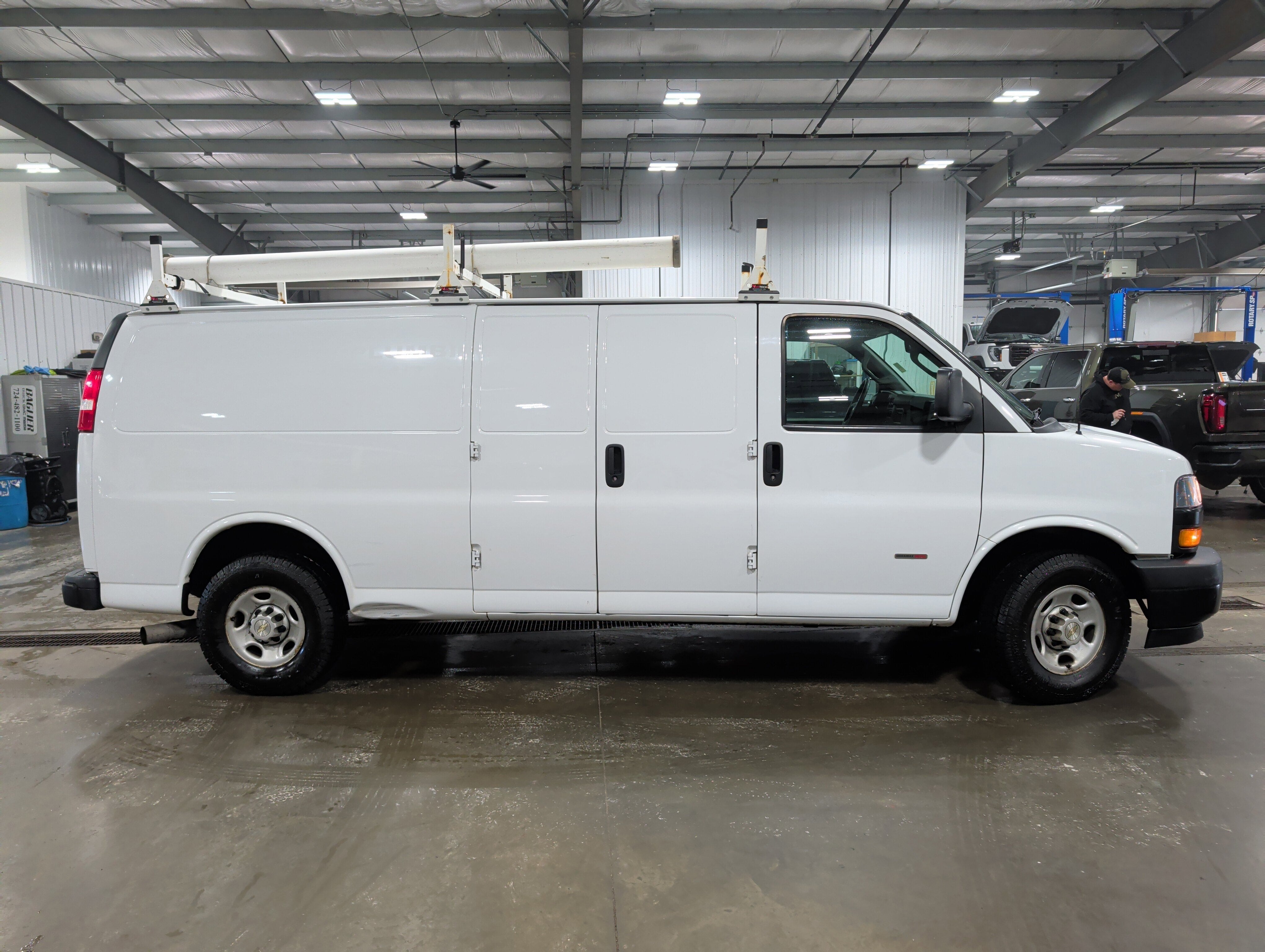 2020 Chevrolet Express Cargo 2500 WT