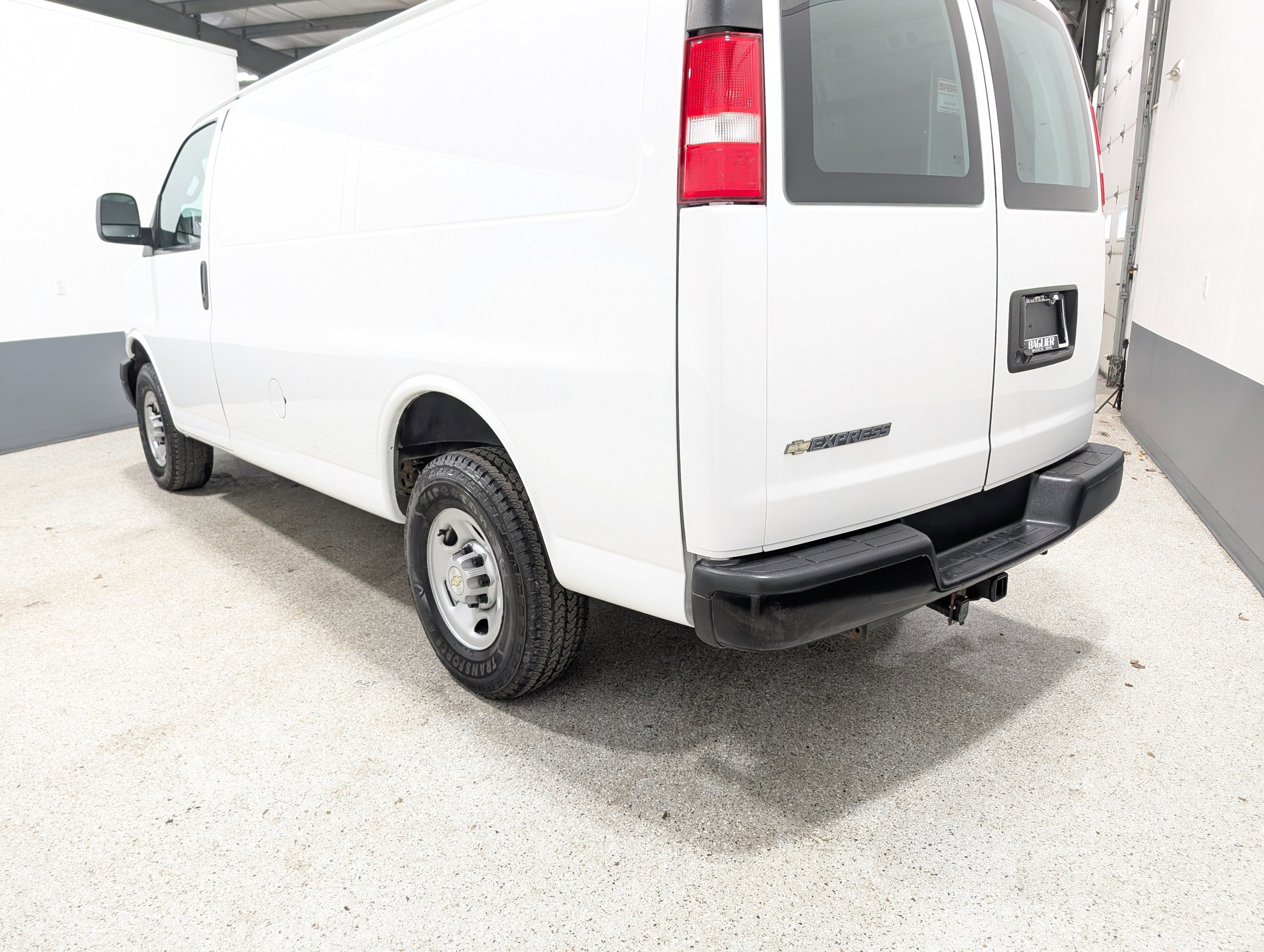 2022 Chevrolet Express Cargo 3500 WT